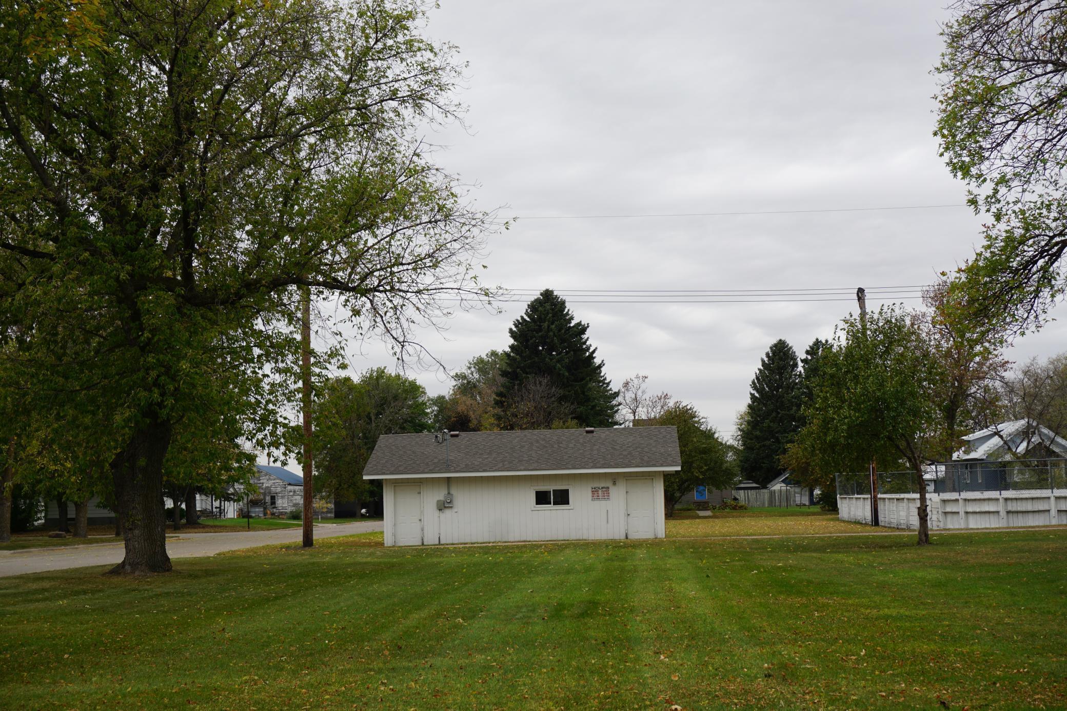 Land 6802377