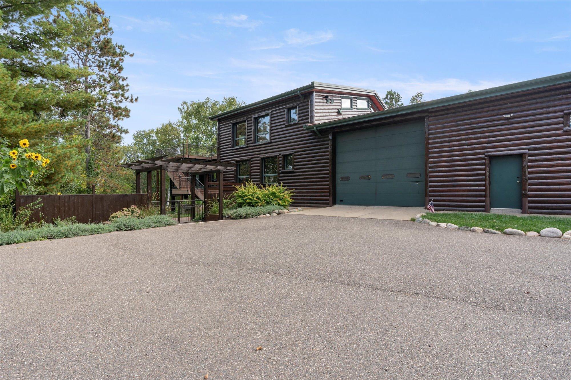Residential 6804456
