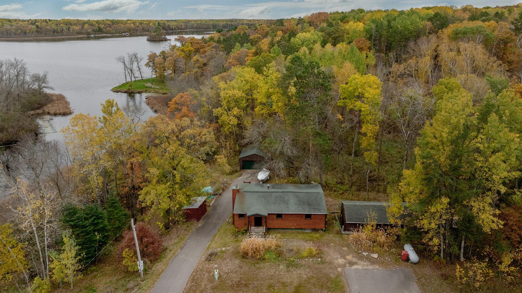 Lakehome 6804627