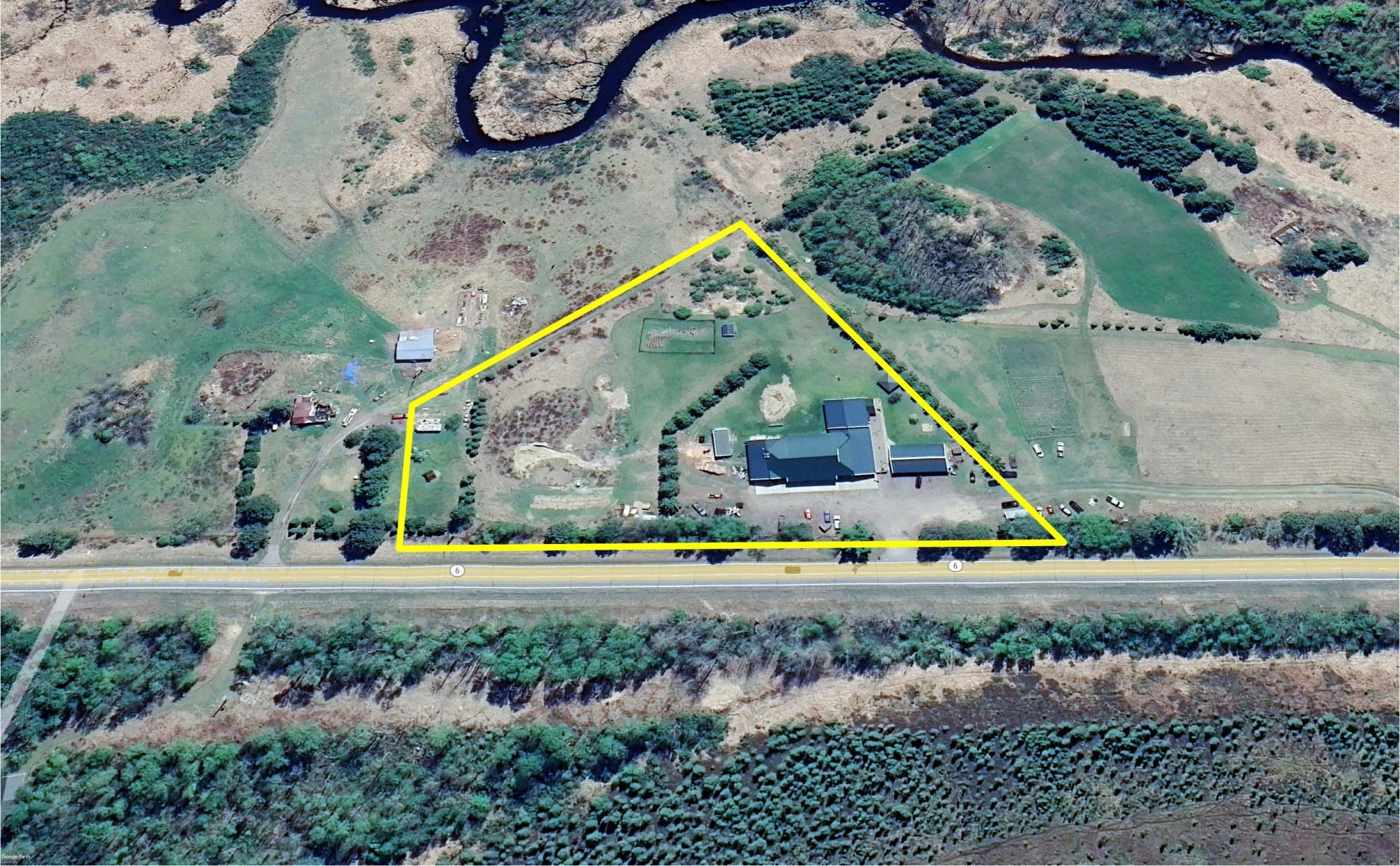Commercial 6807619