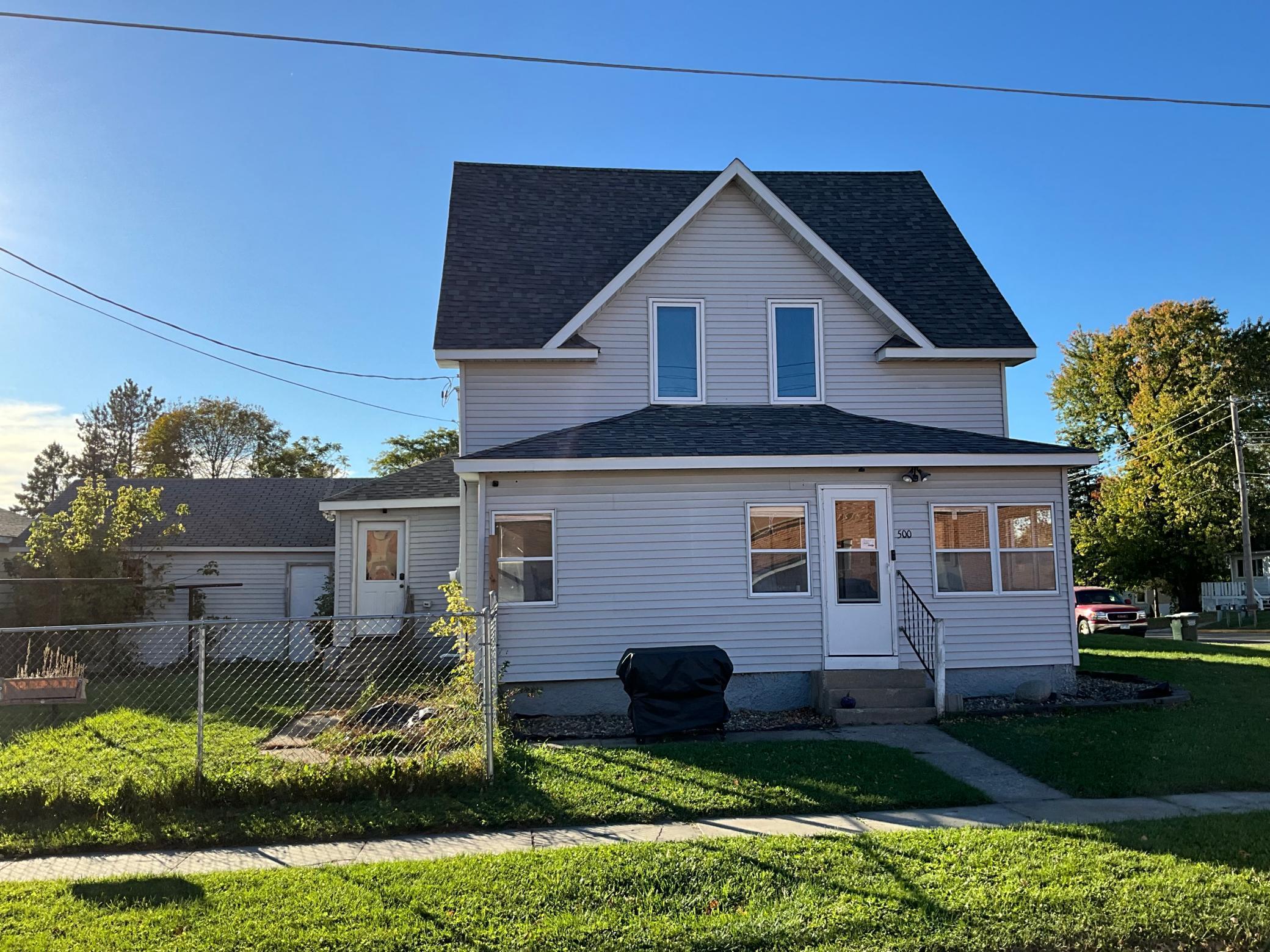 Residential 6807626