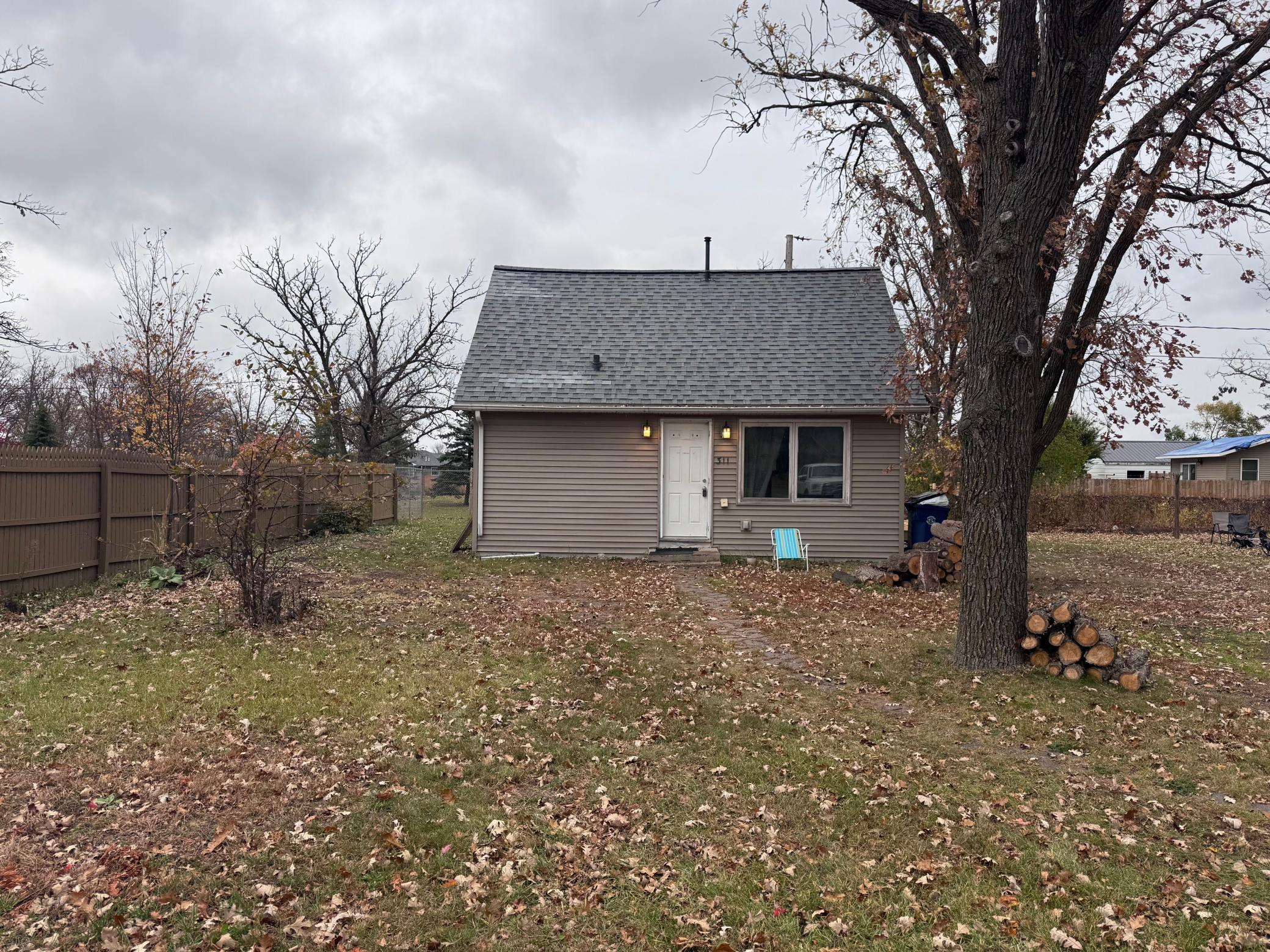 Residential 6807907