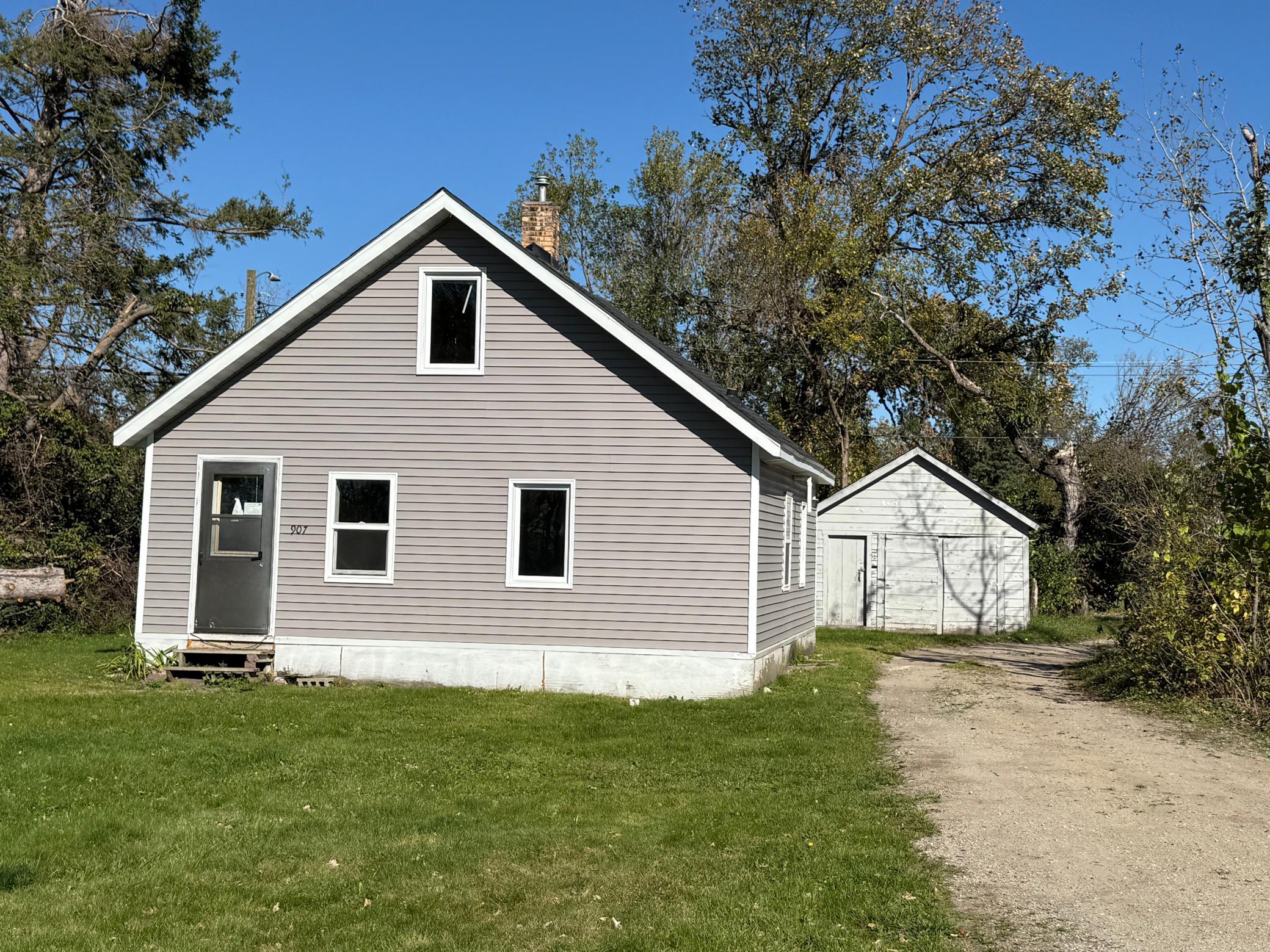 Residential 6807979