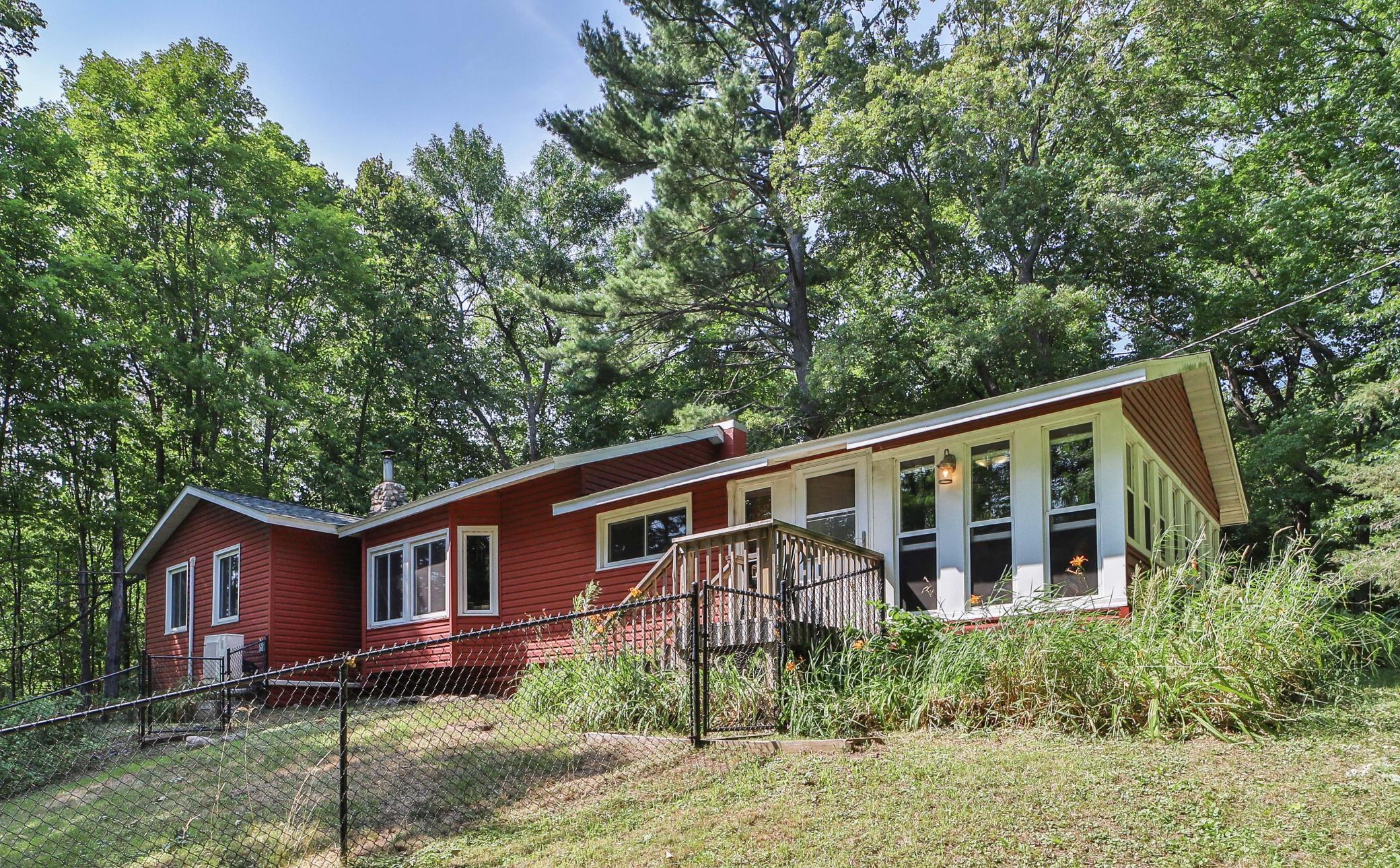 Lakehome 7016924
