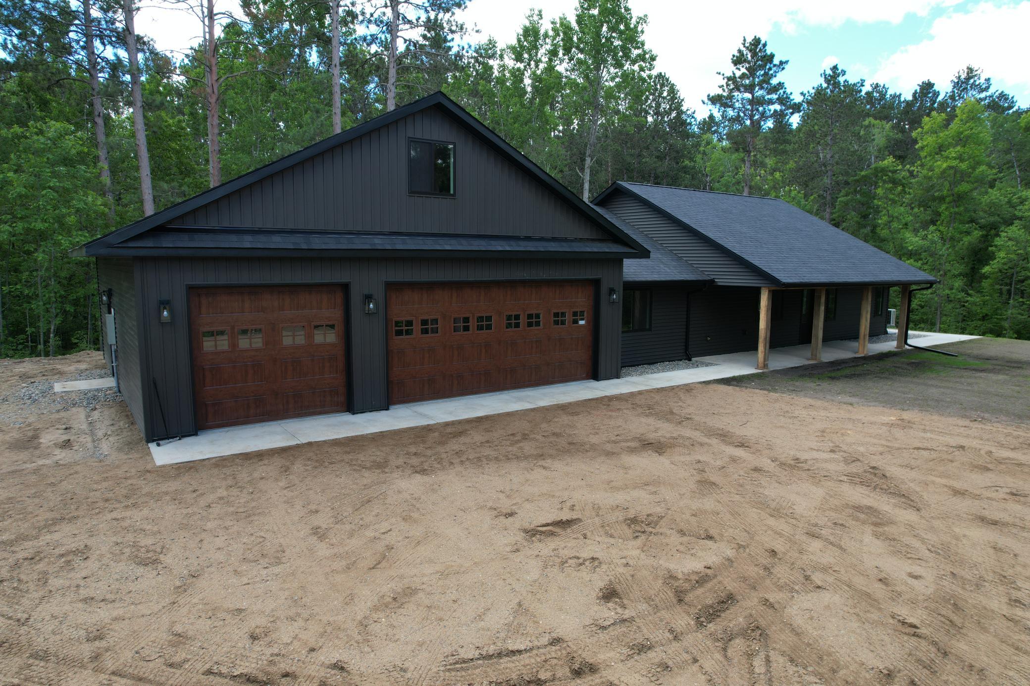 Residential 7045641