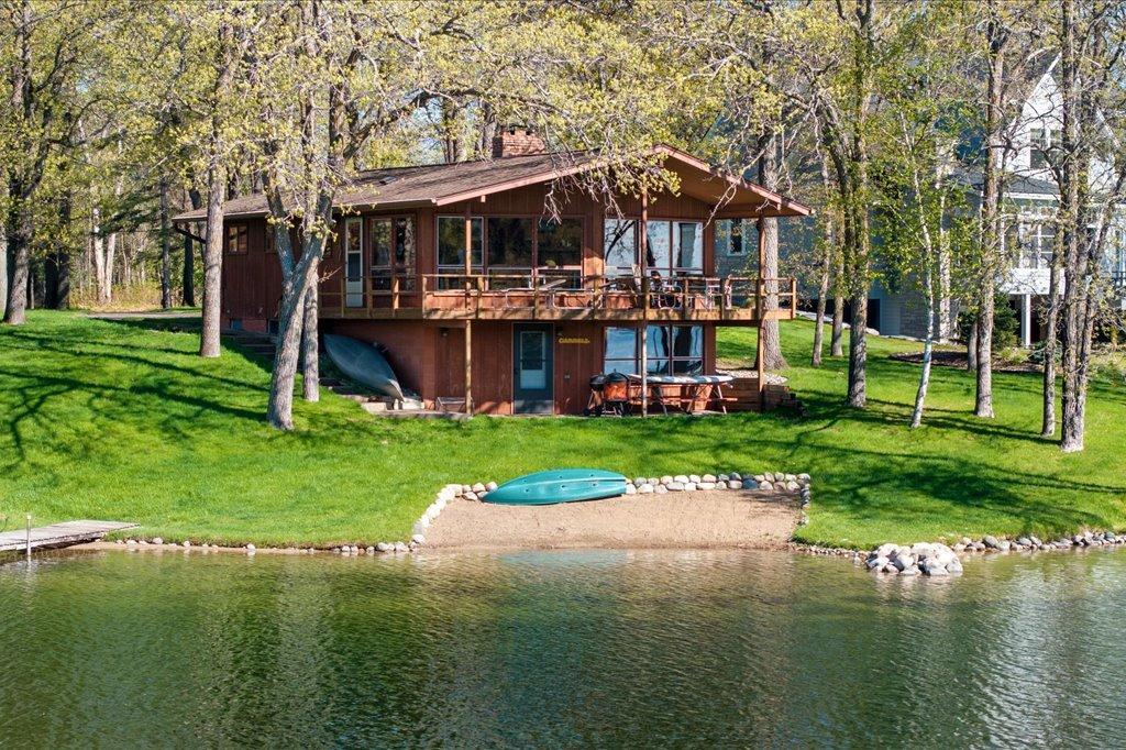Lakehome 7048596