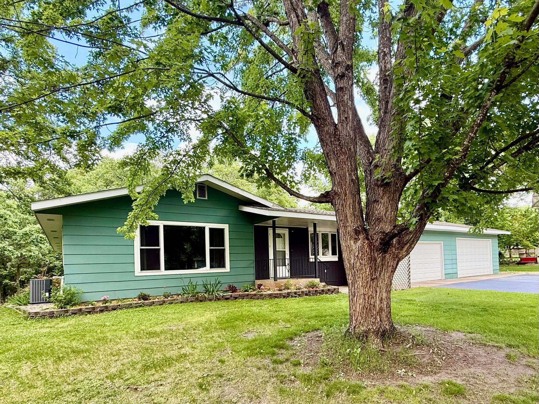 Residential 7054802