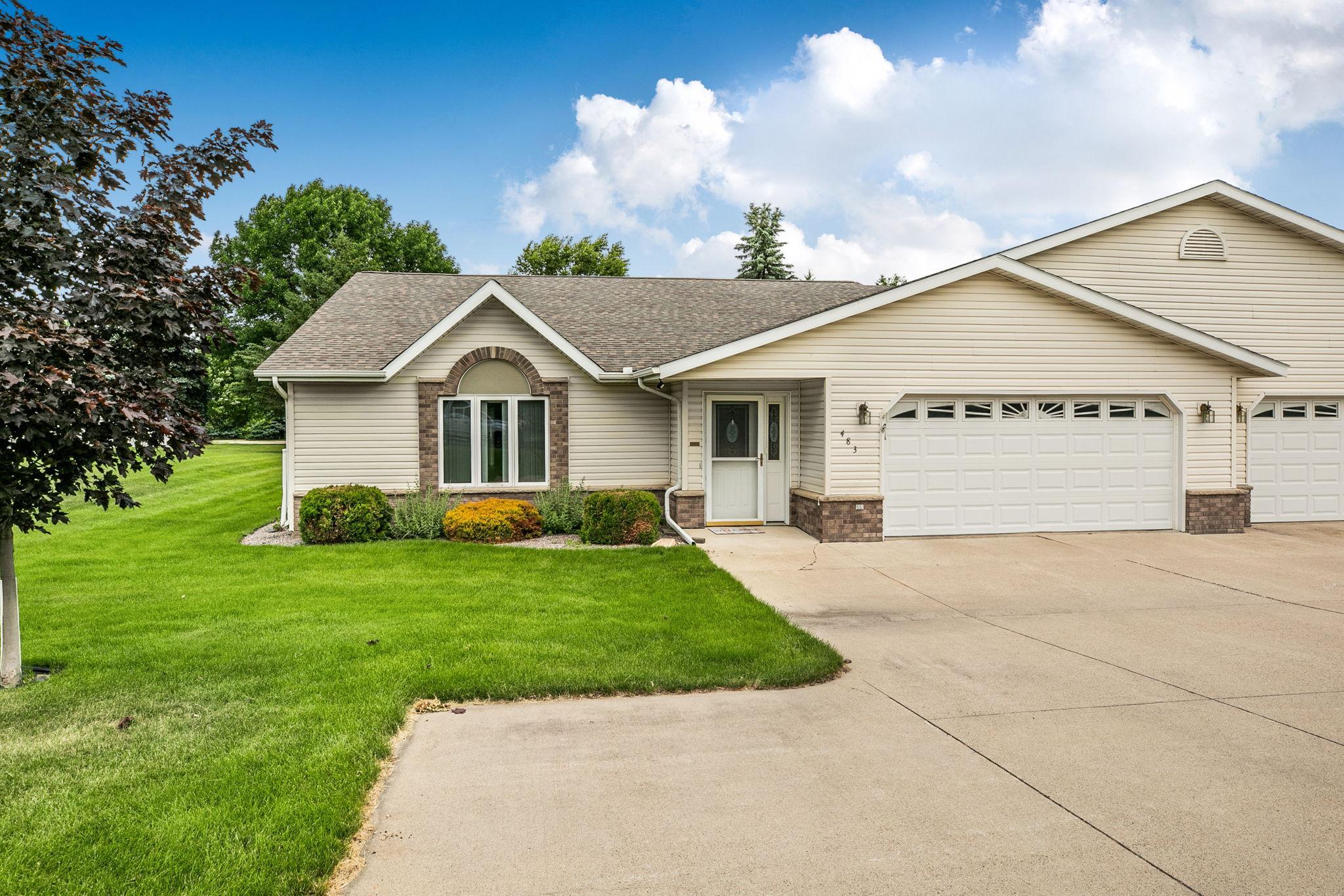 Residential 7059372