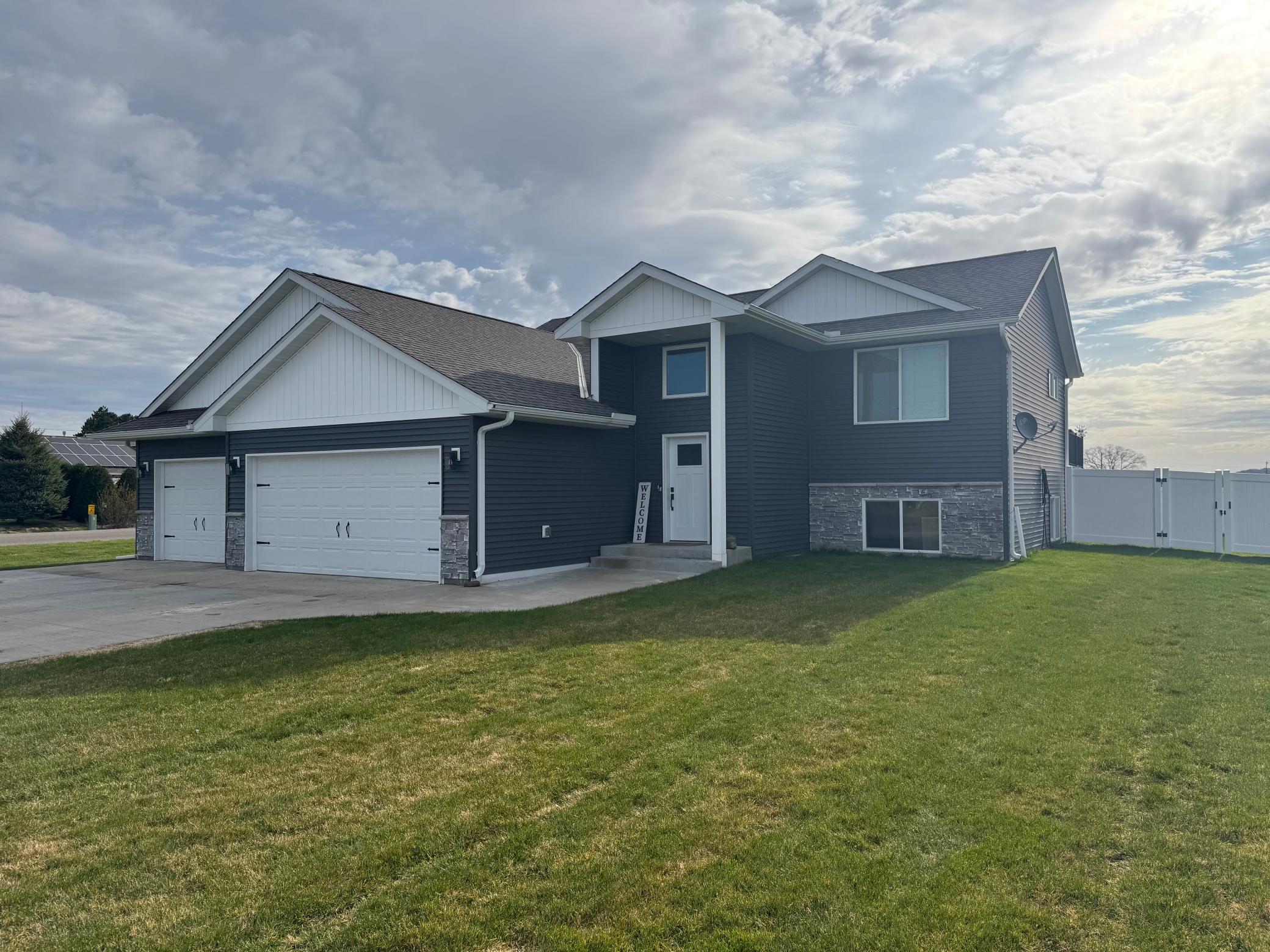 Residential 7063304