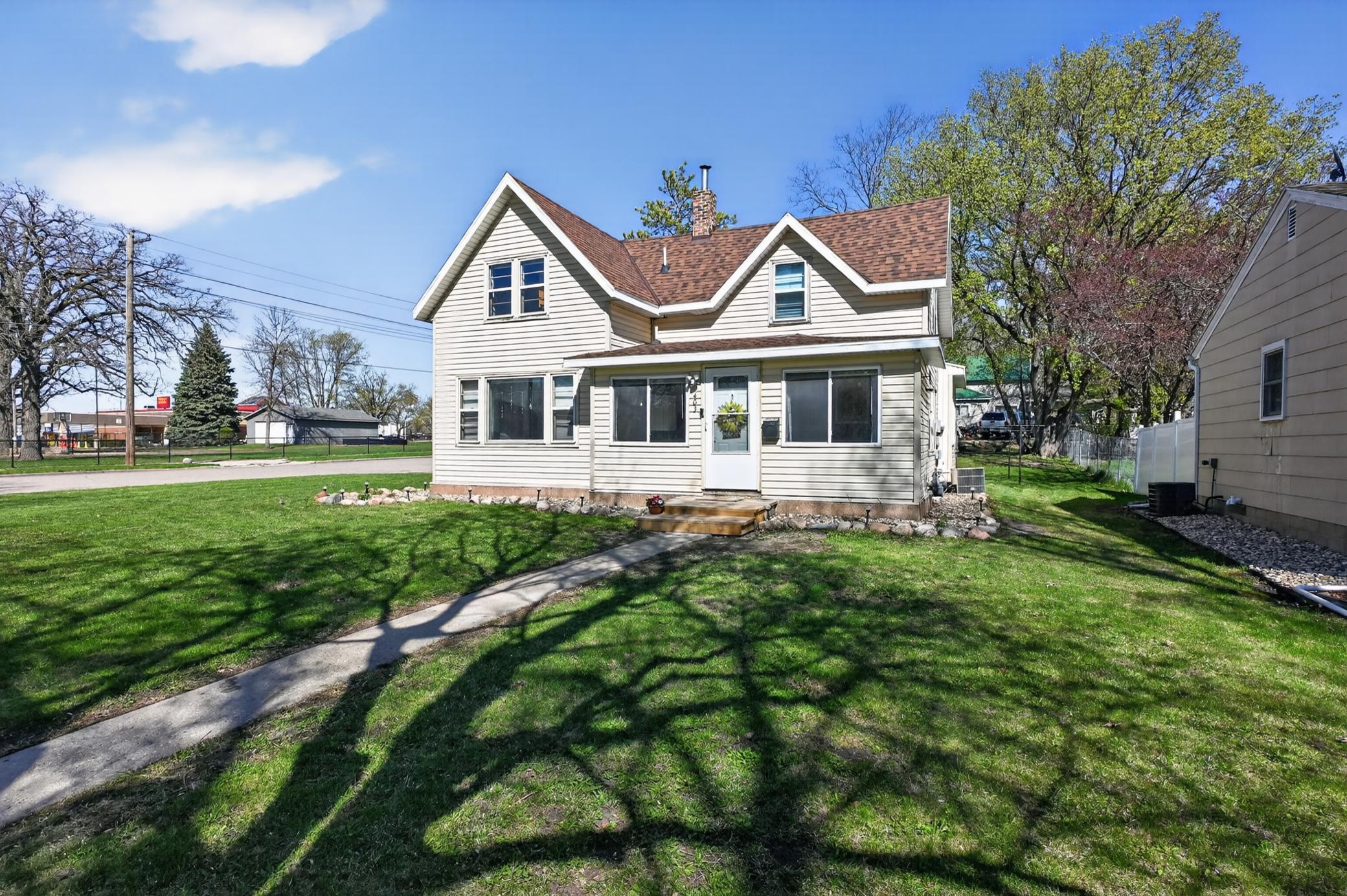 Residential 7063504