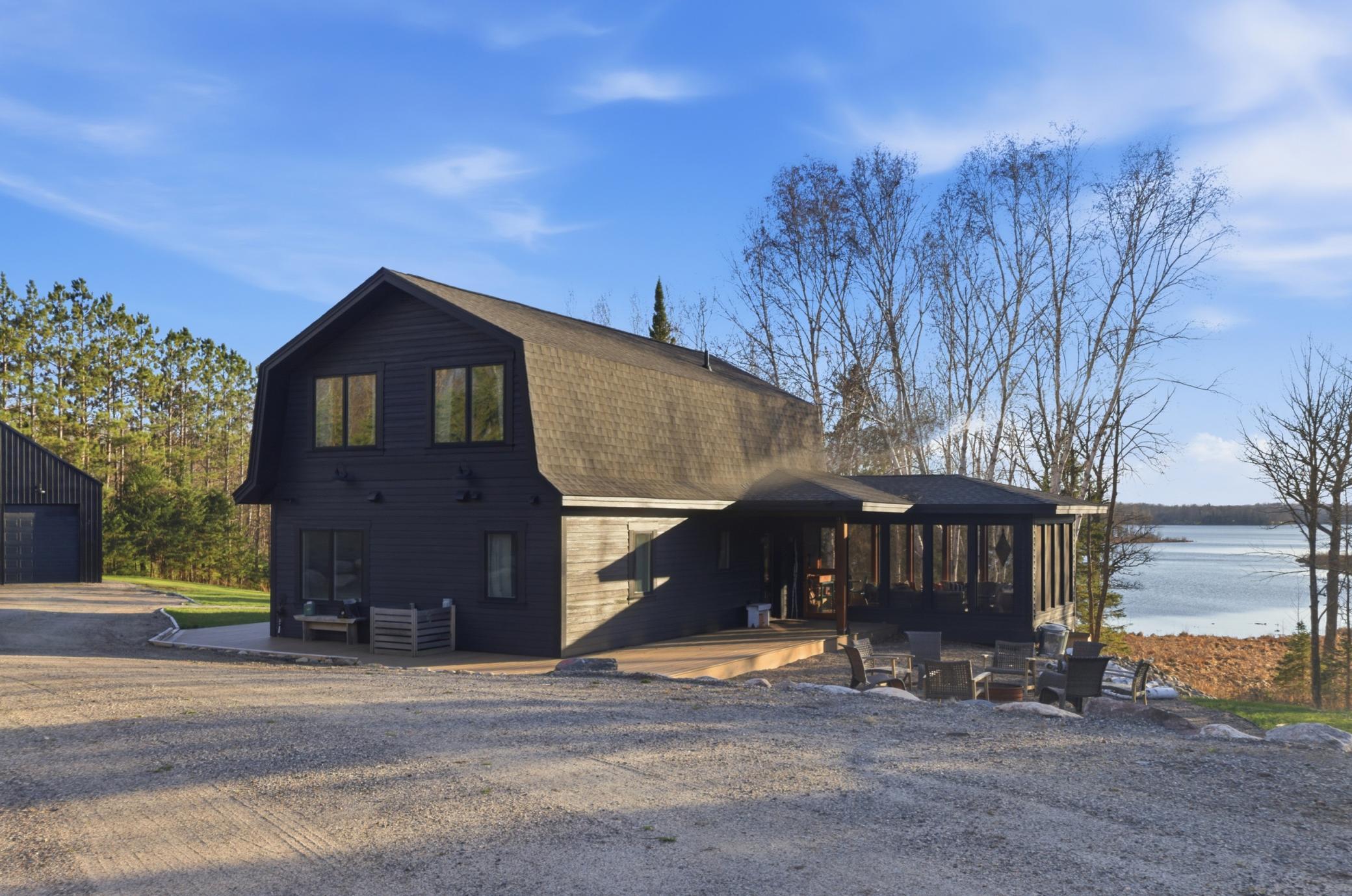Lakehome 7066114