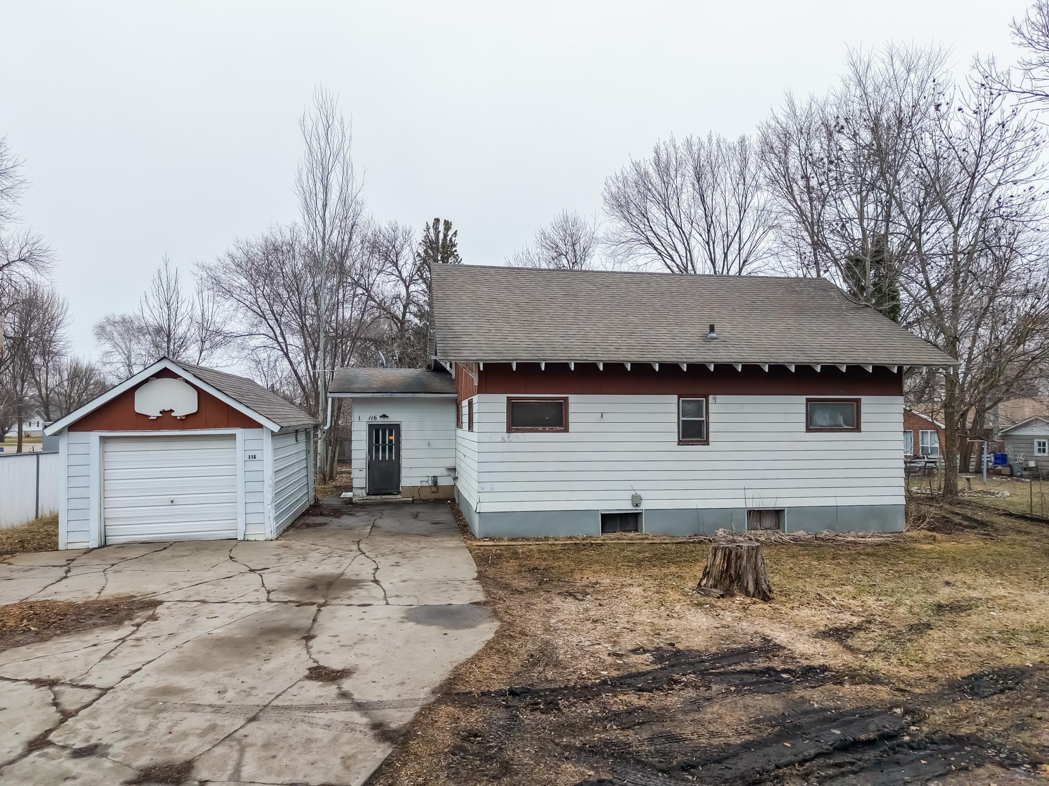 Residential 7067831