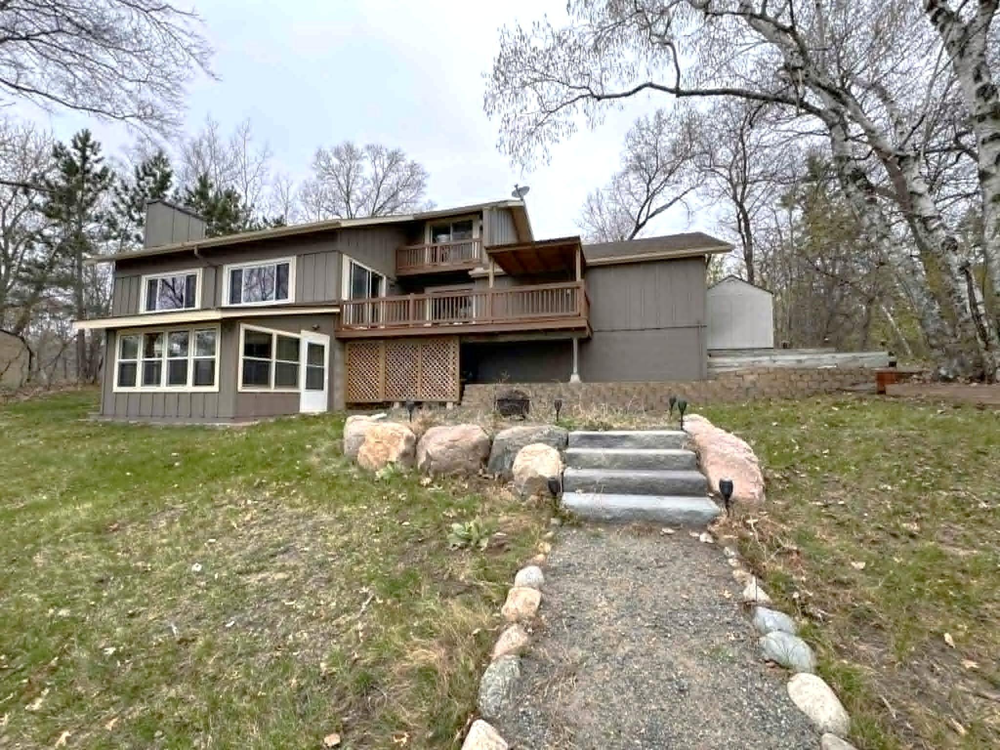 Lakehome 7068318