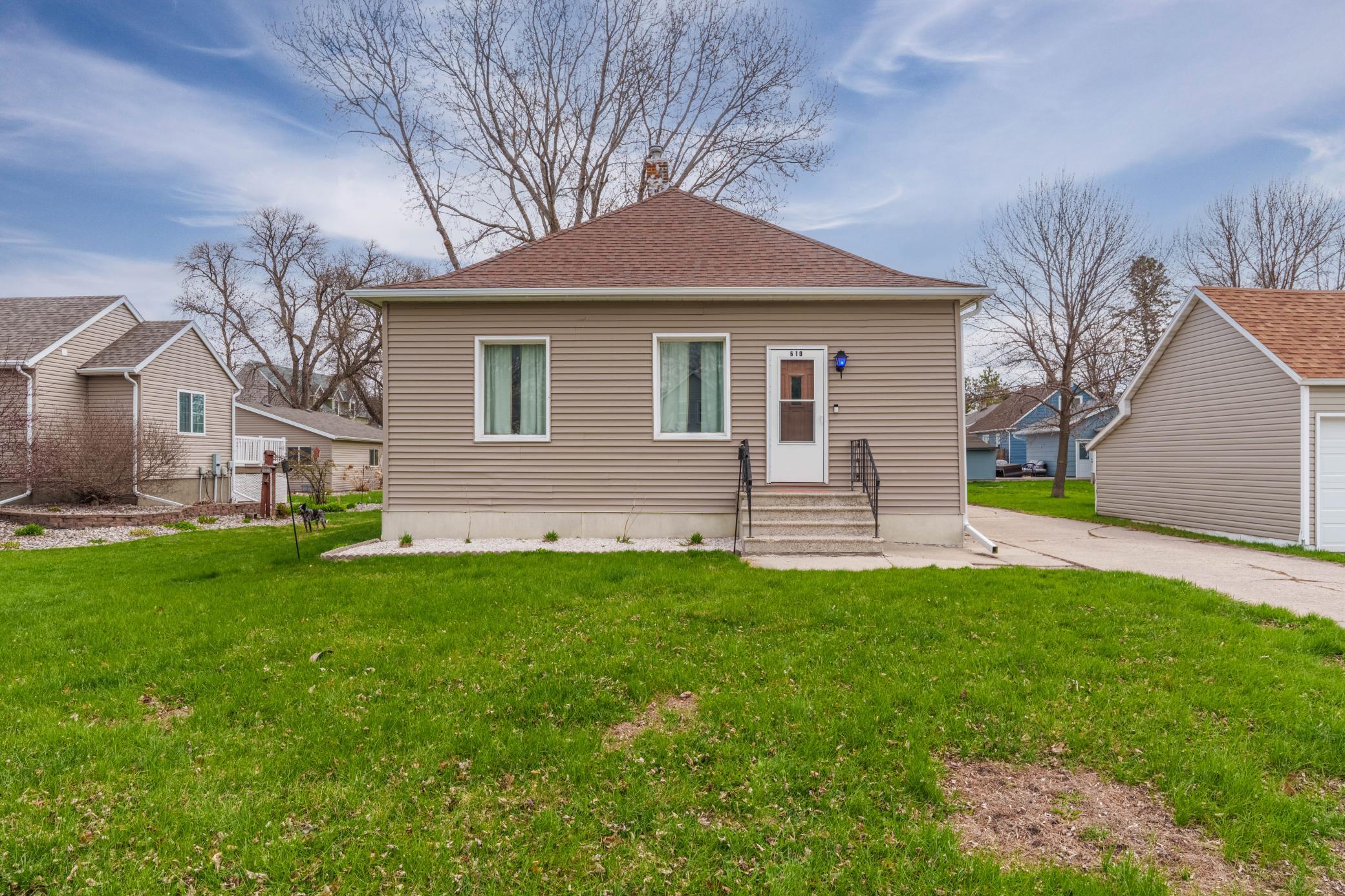 Residential 7068895