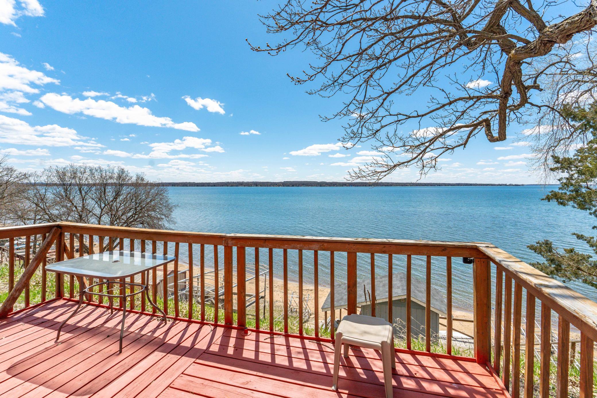 Lakehome 7069187
