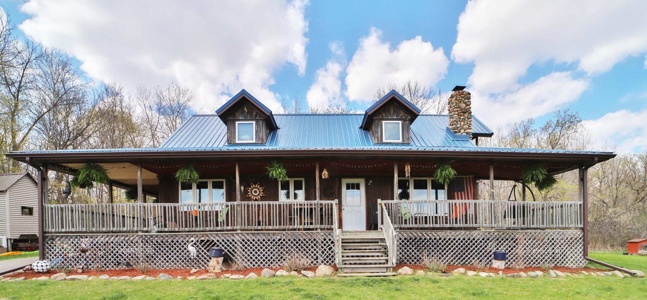 Lakehome 7069201