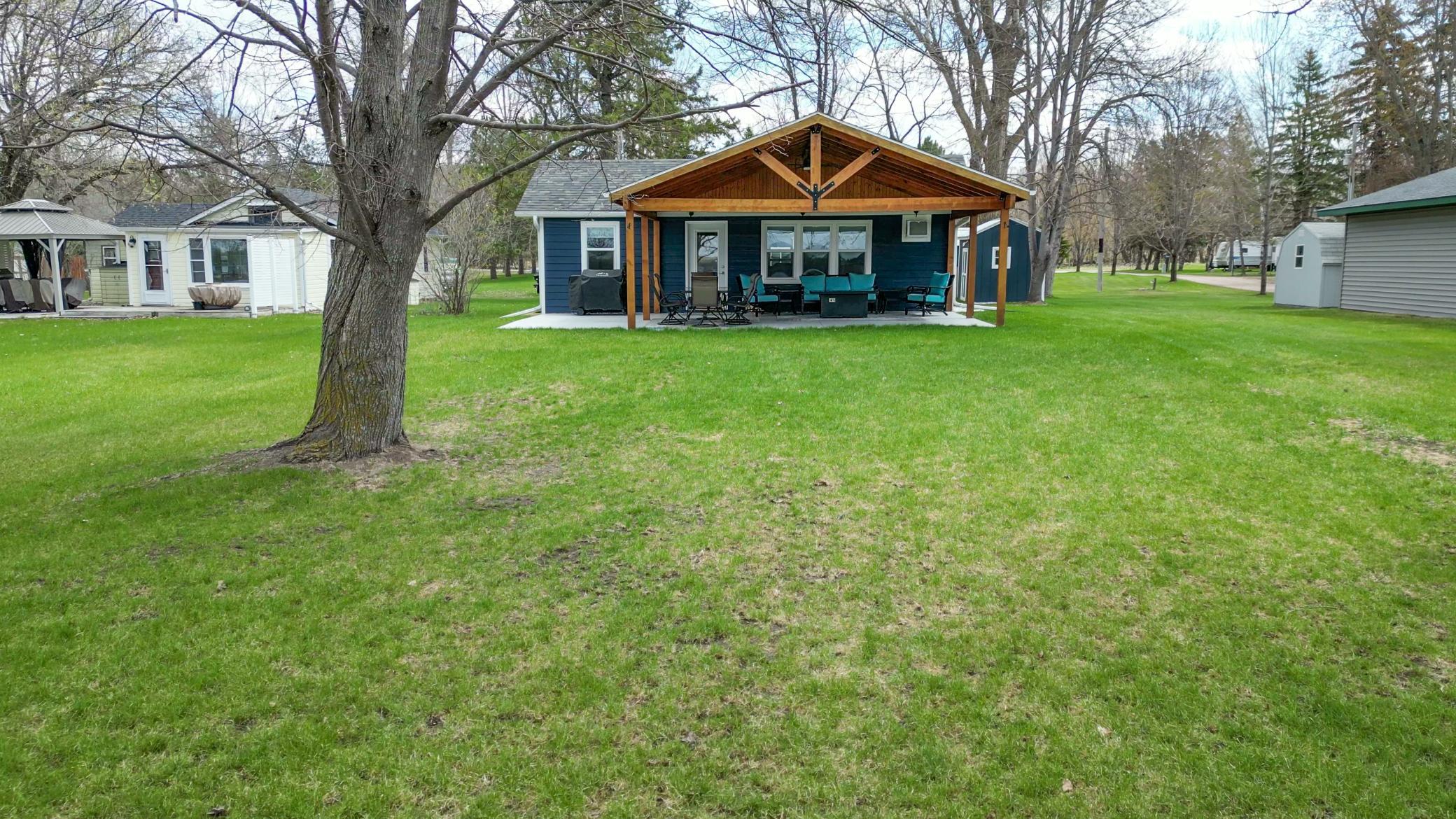 Lakehome 7070295