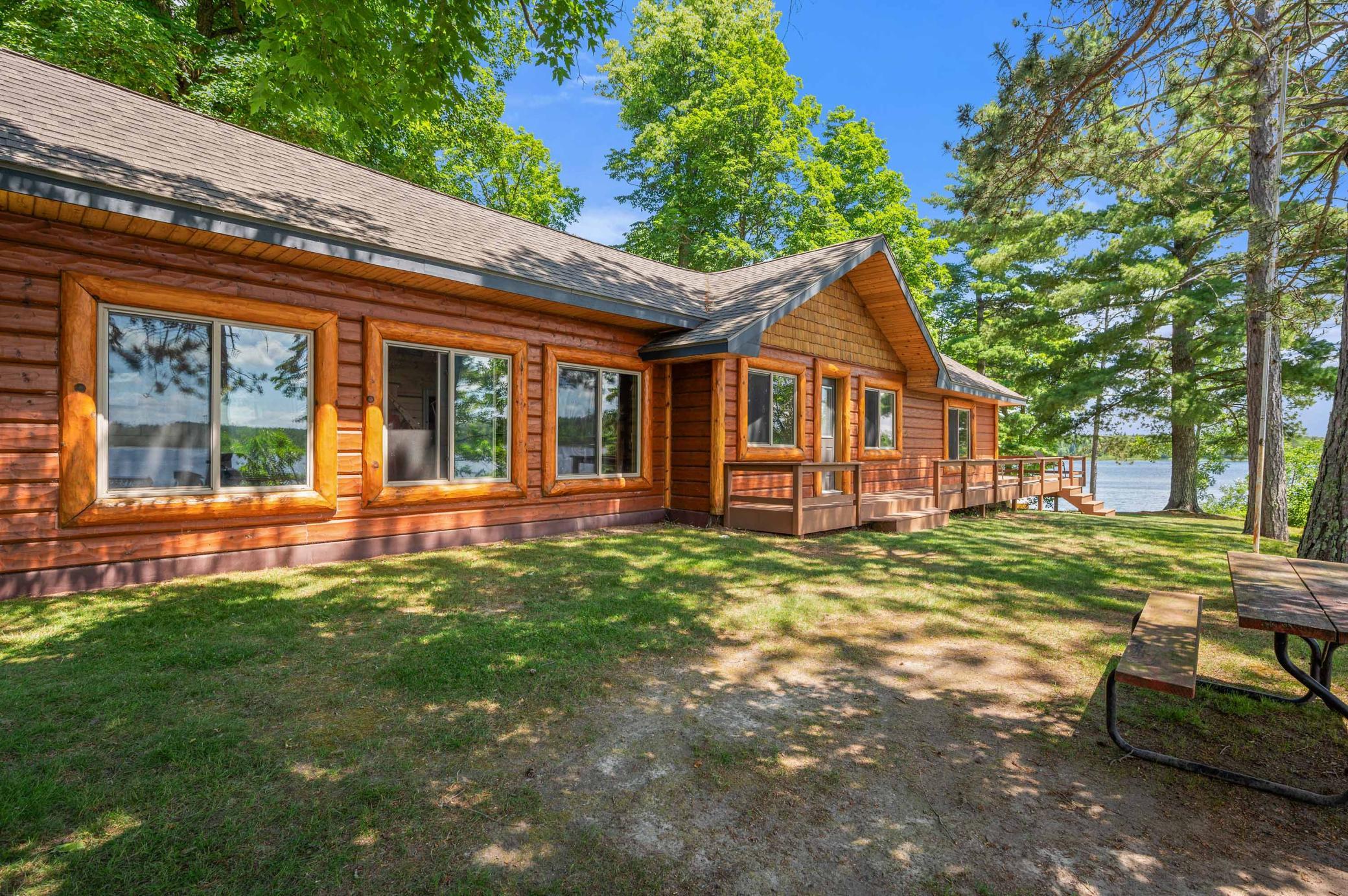 Lakehome 7070307