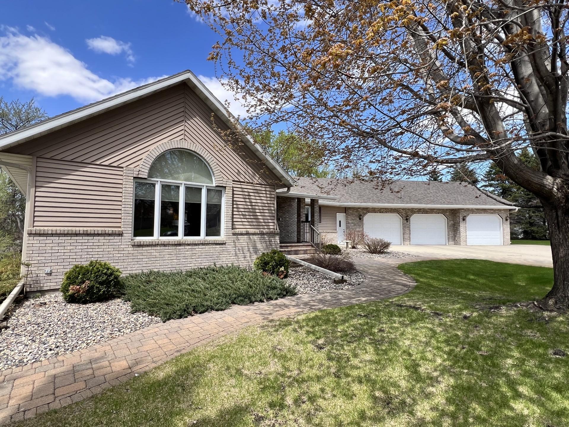 Residential 7070846