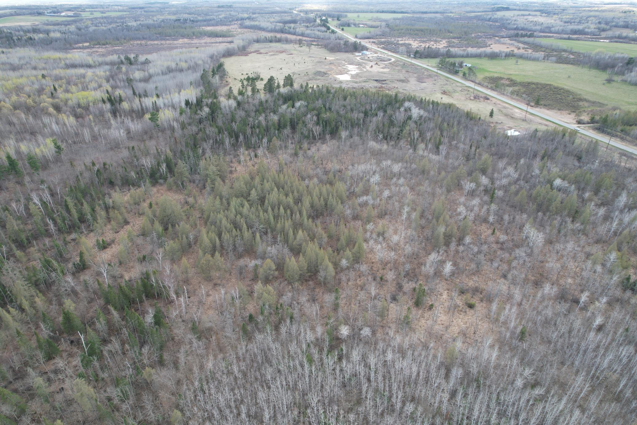 Land 7071353