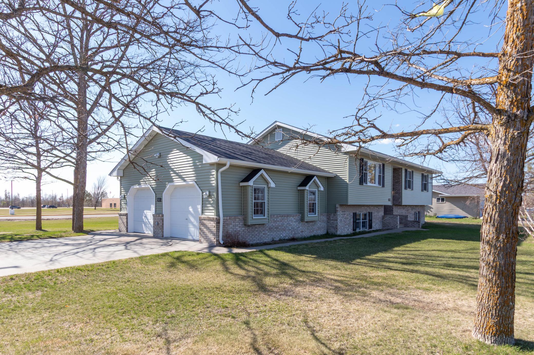 Residential 7072162