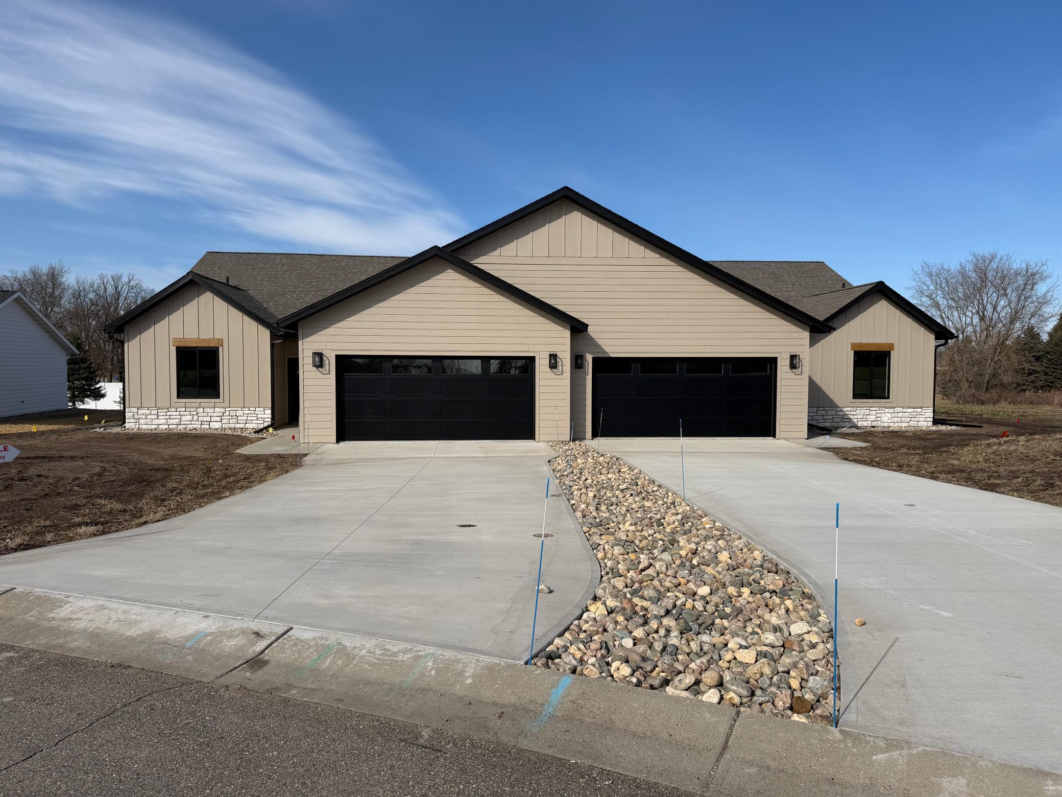 Residential 7072687