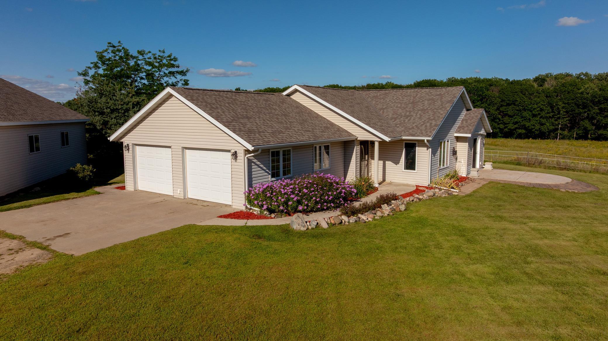 Residential 7073666
