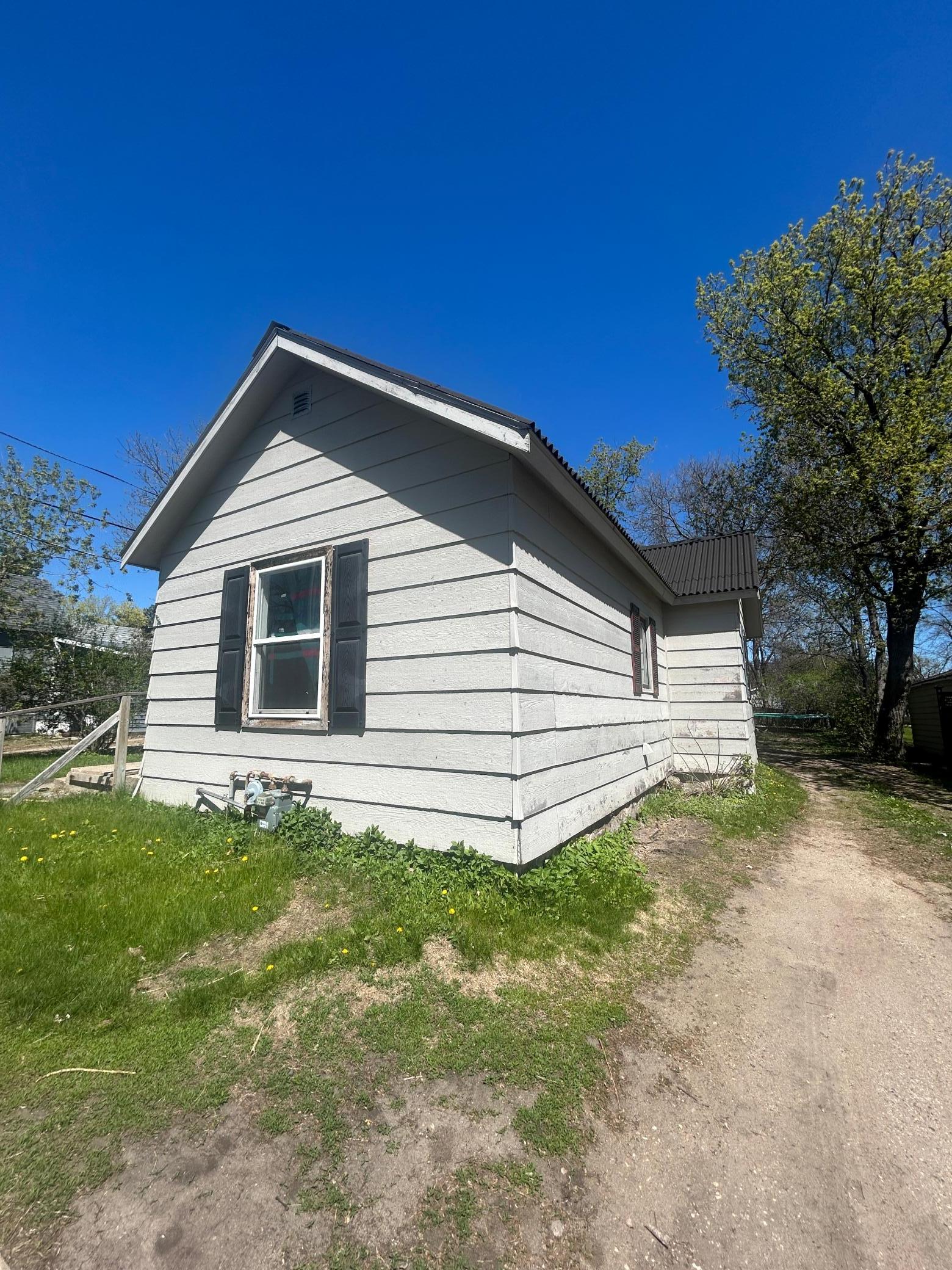 Residential 7074048