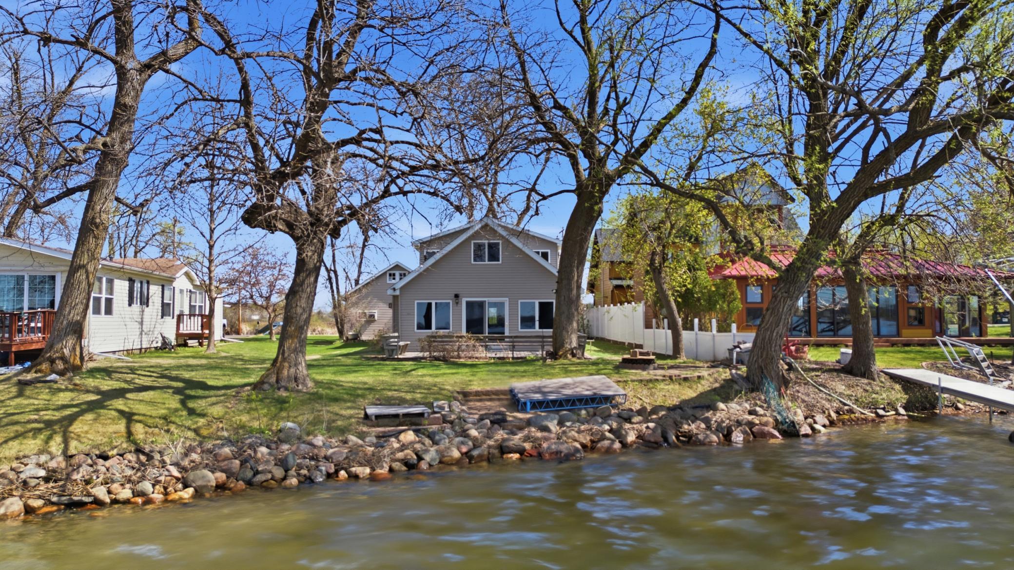 Lakehome 7074225