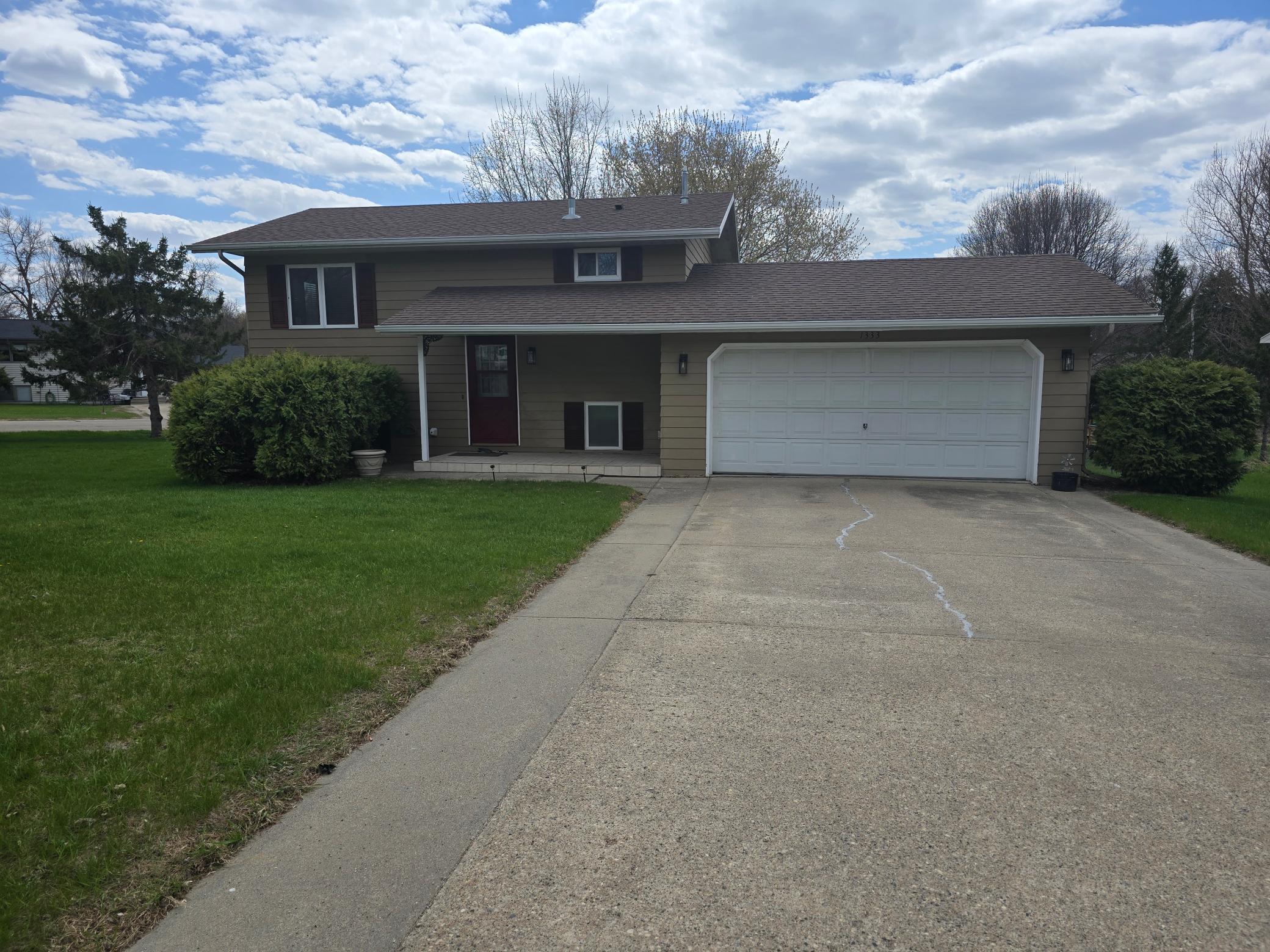 Residential 7074559