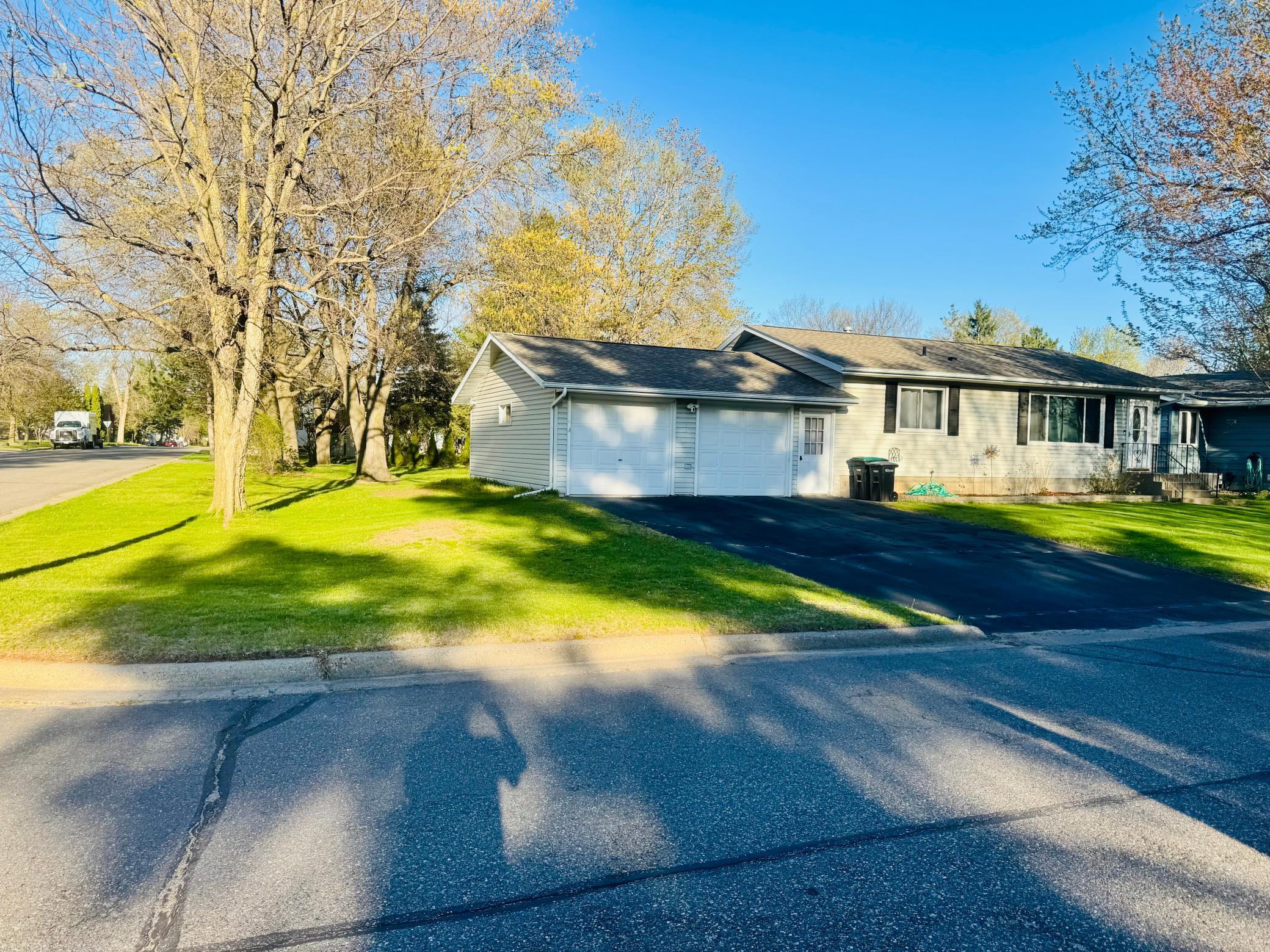 Residential 7074702