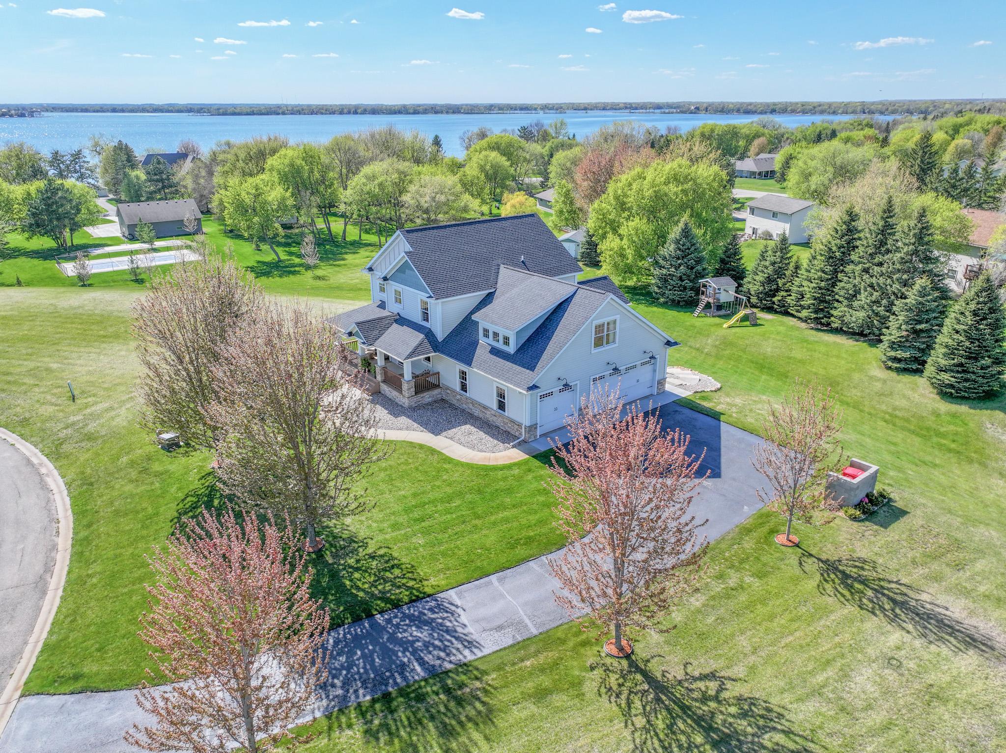 Residential 7074957