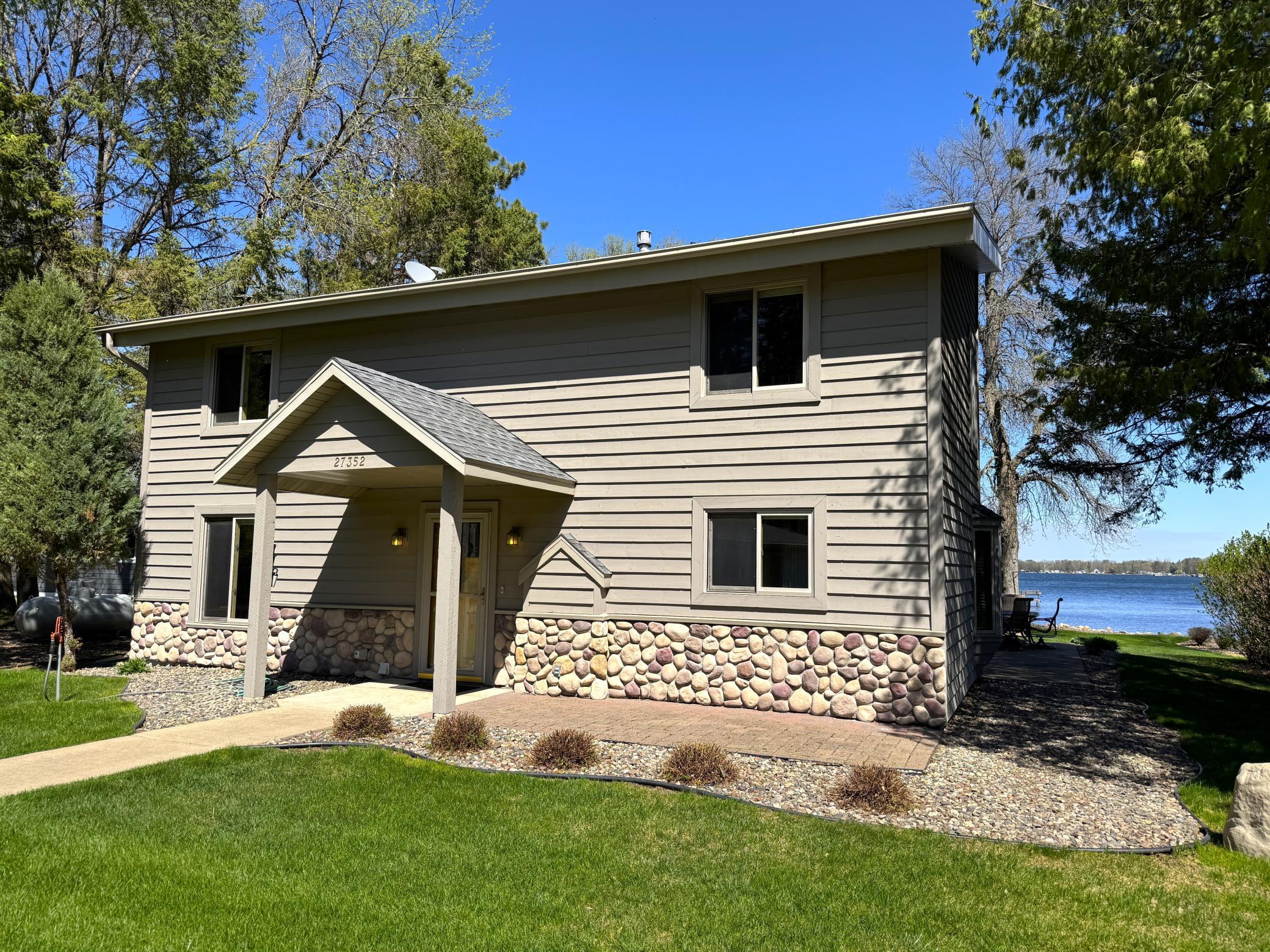 Lakehome 7075573