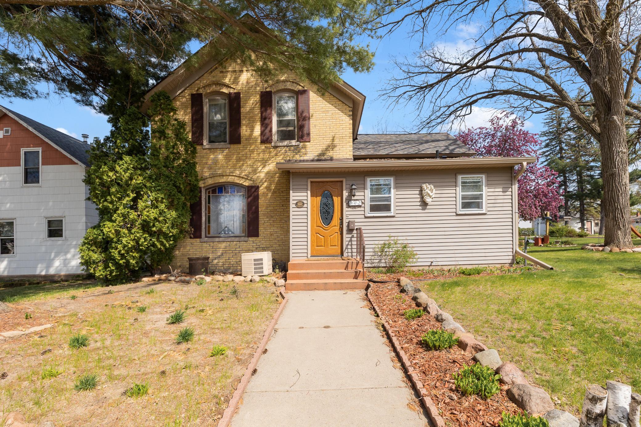 Residential 7076121