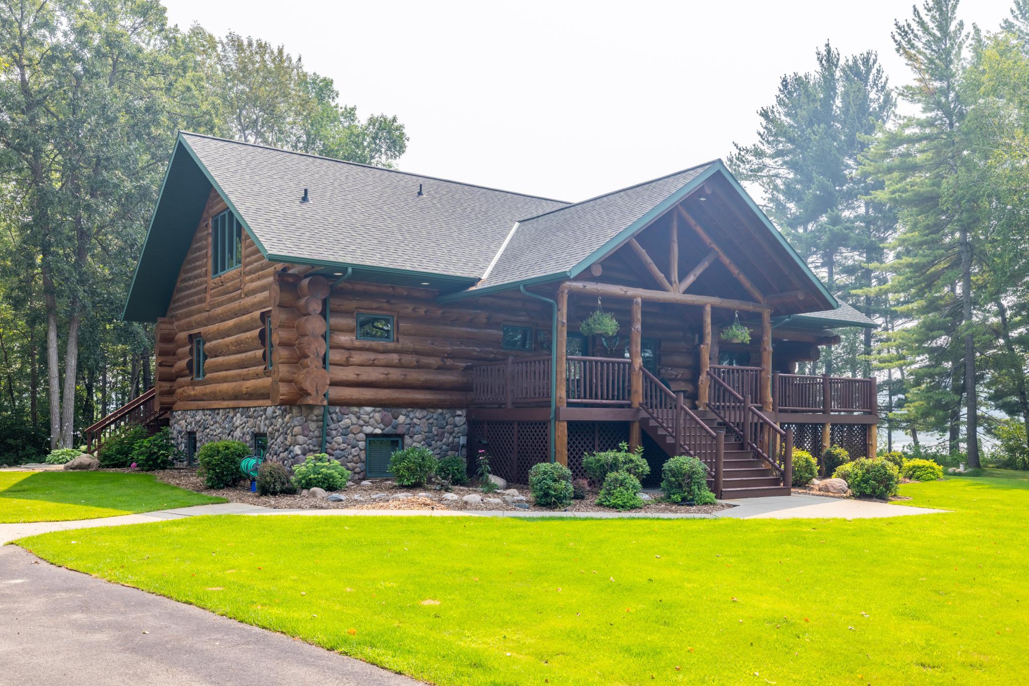 Lakehome 7076237