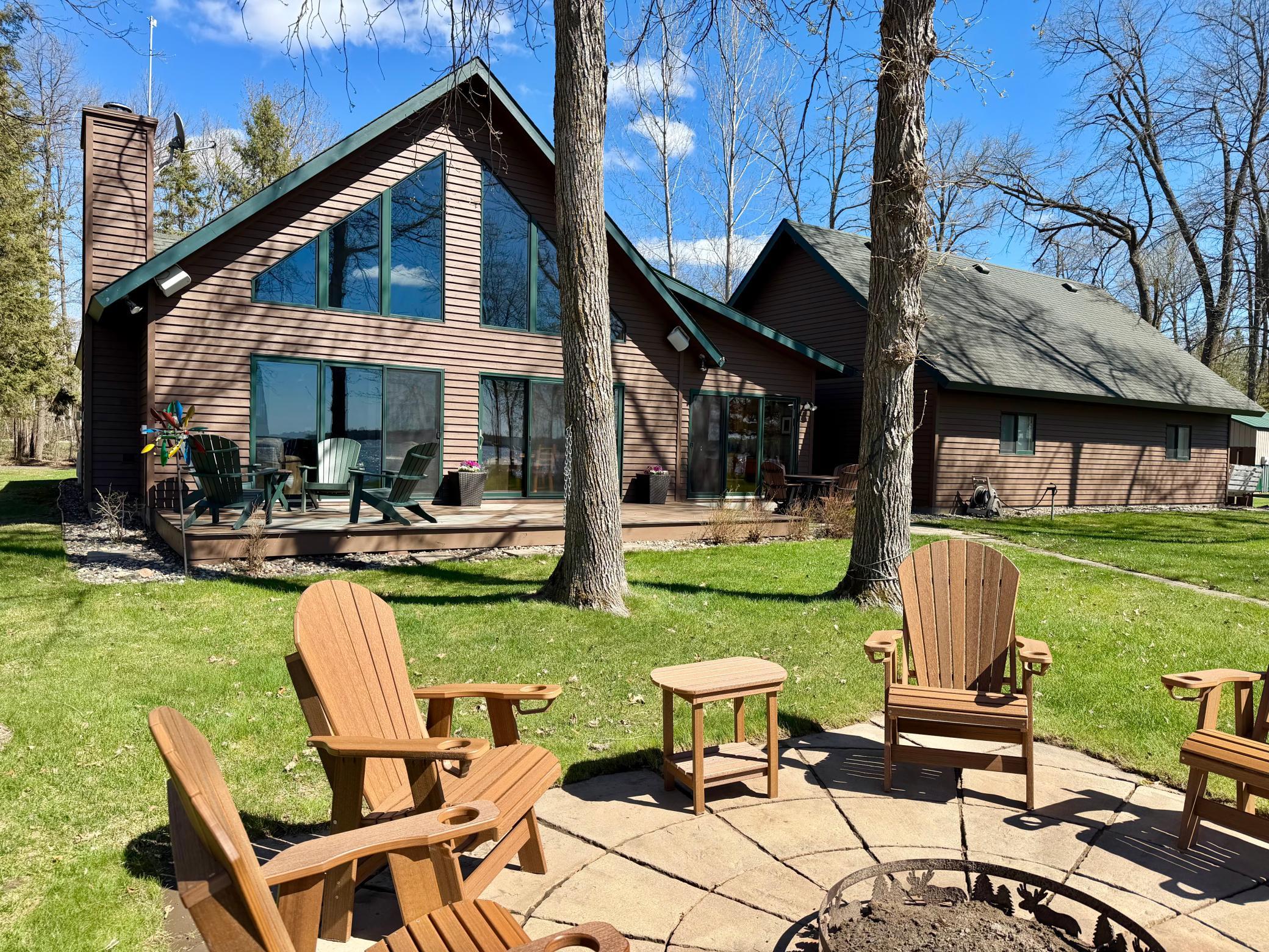 Lakehome 7076417