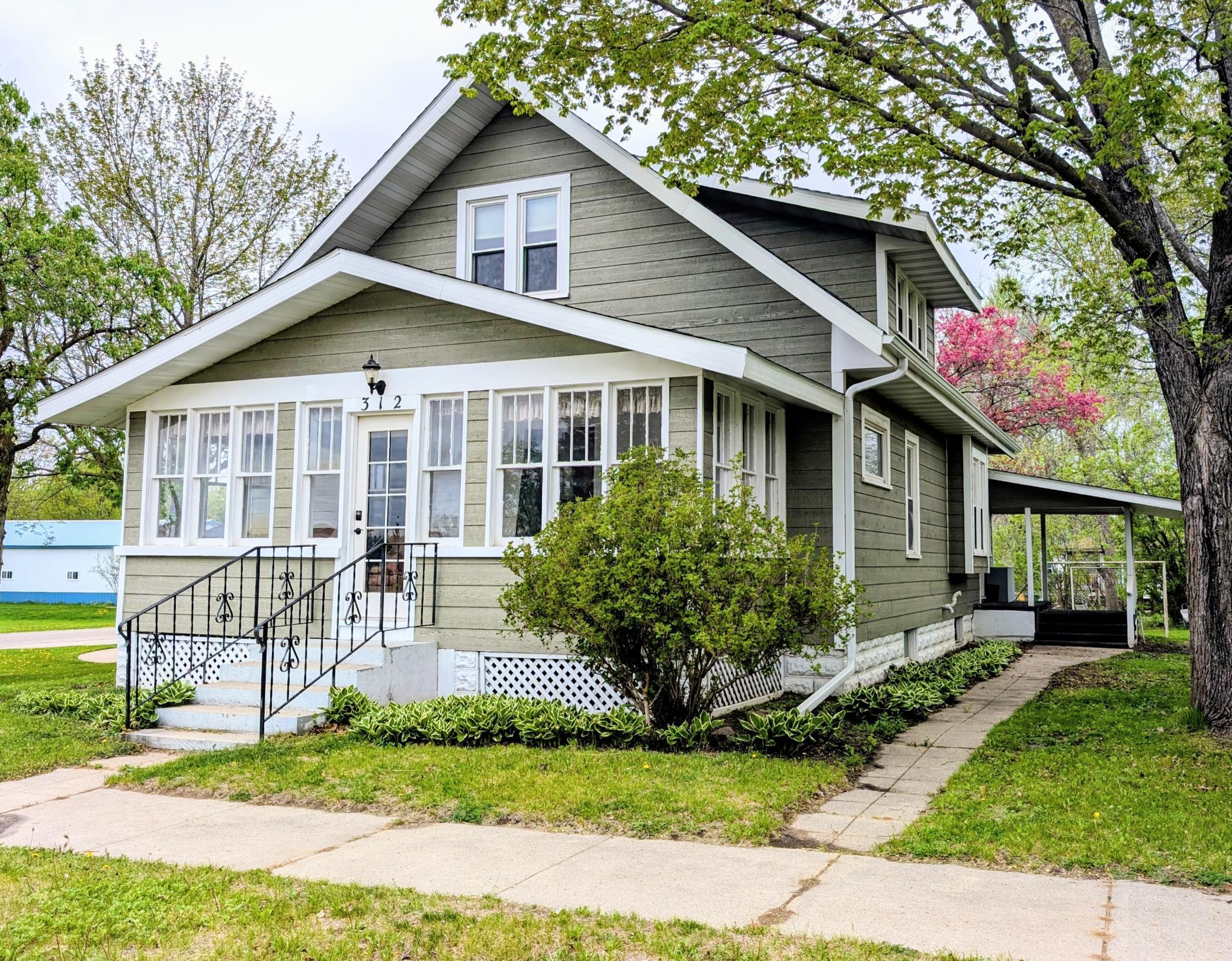 Residential 7076459