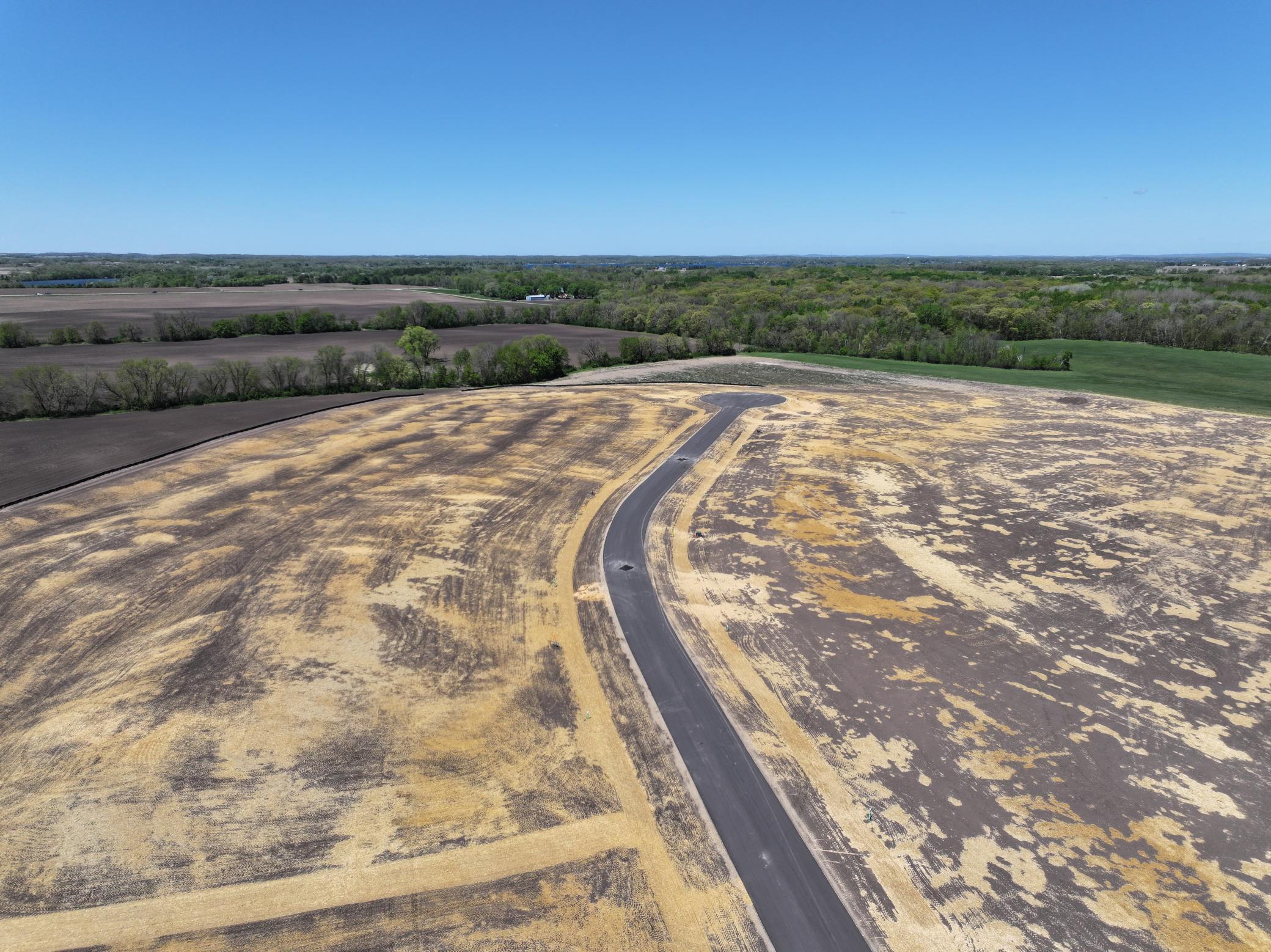 Land 7076816