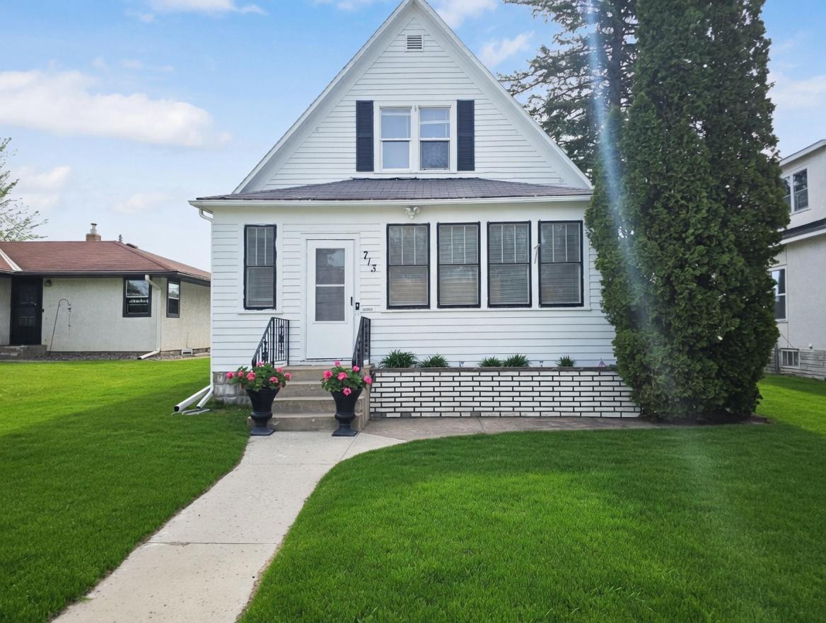Residential 7077524