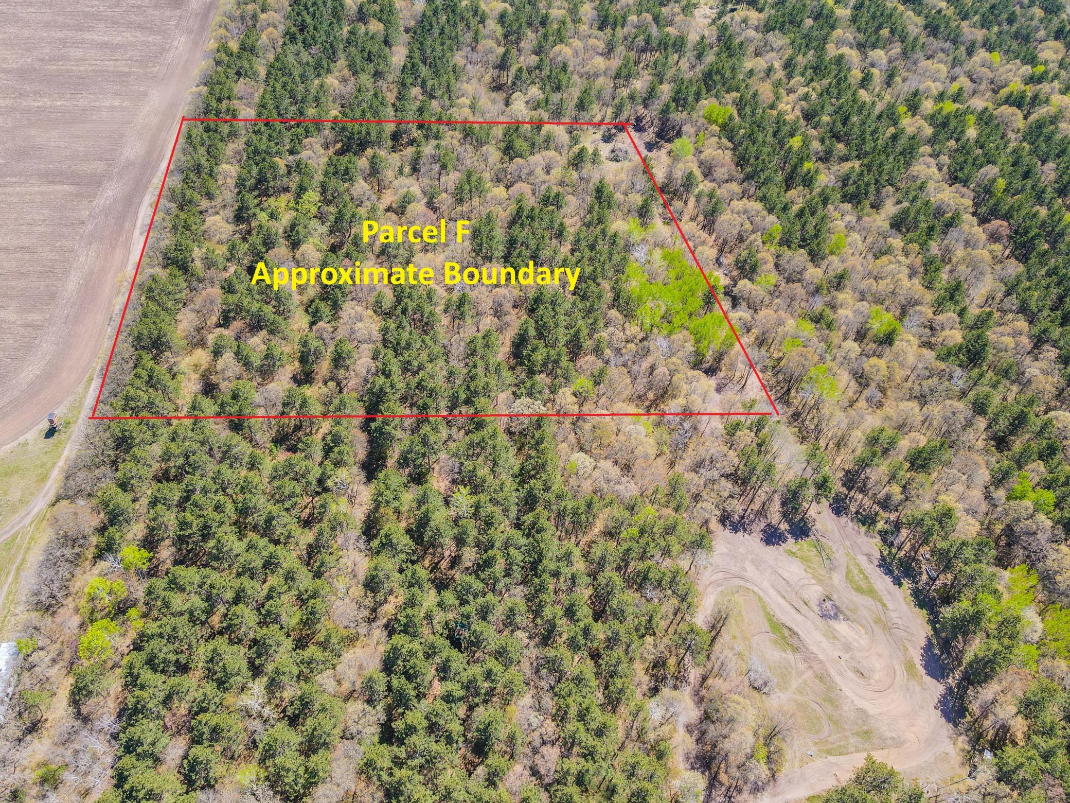 Land 7077944