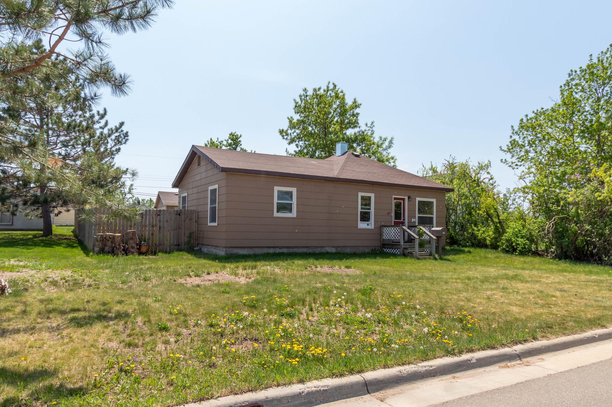 Residential 7080122