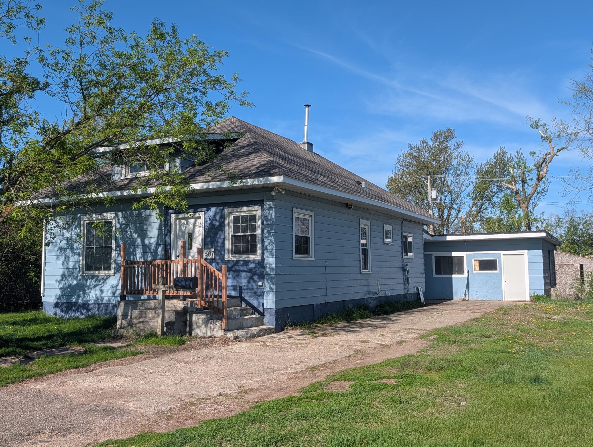 Residential 7080142