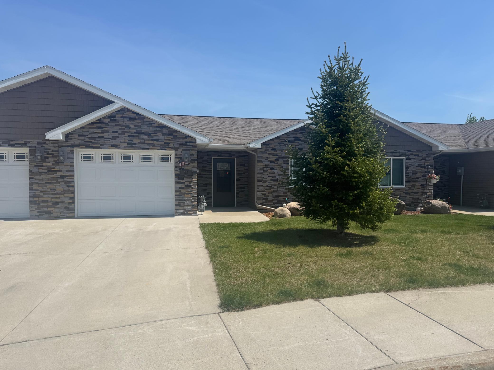 Residential 7080564