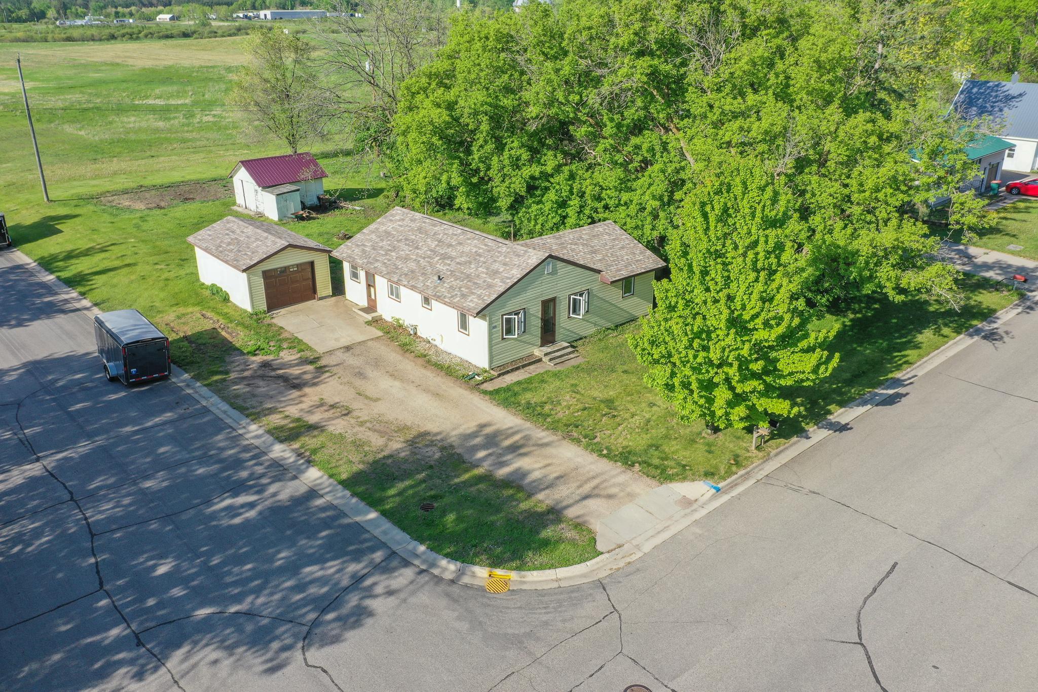 Residential 7081179