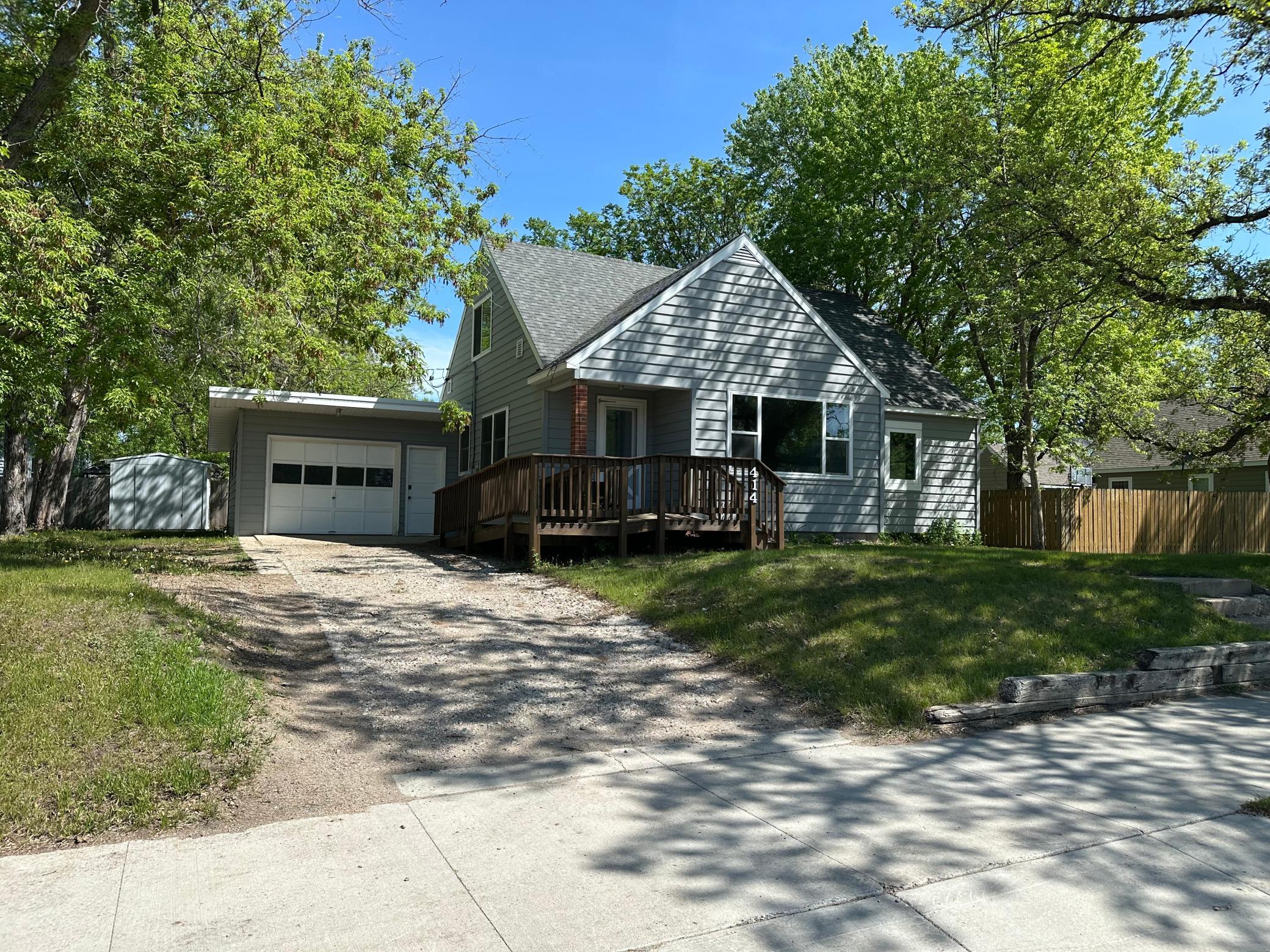 Residential 7081403