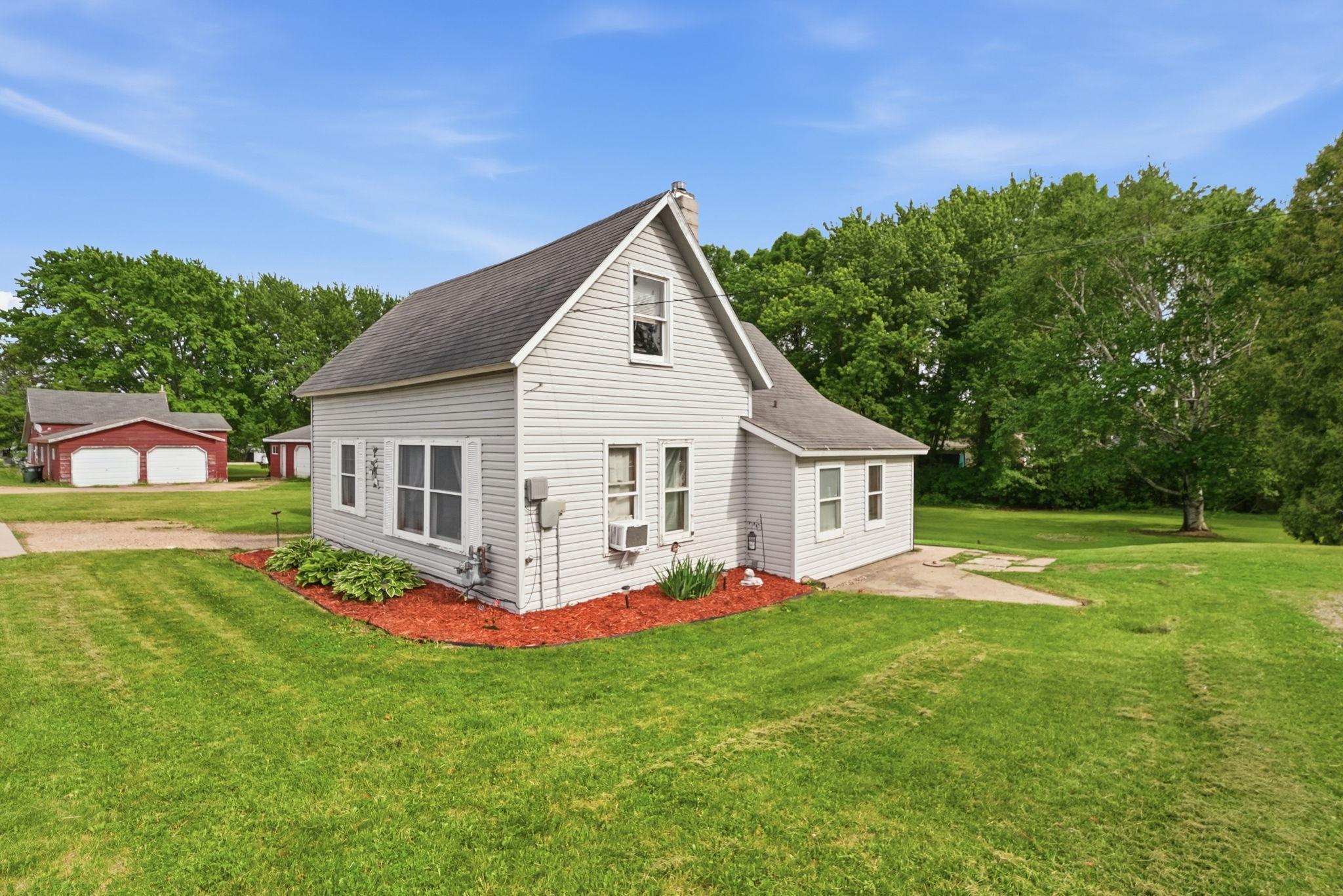Residential 7083410