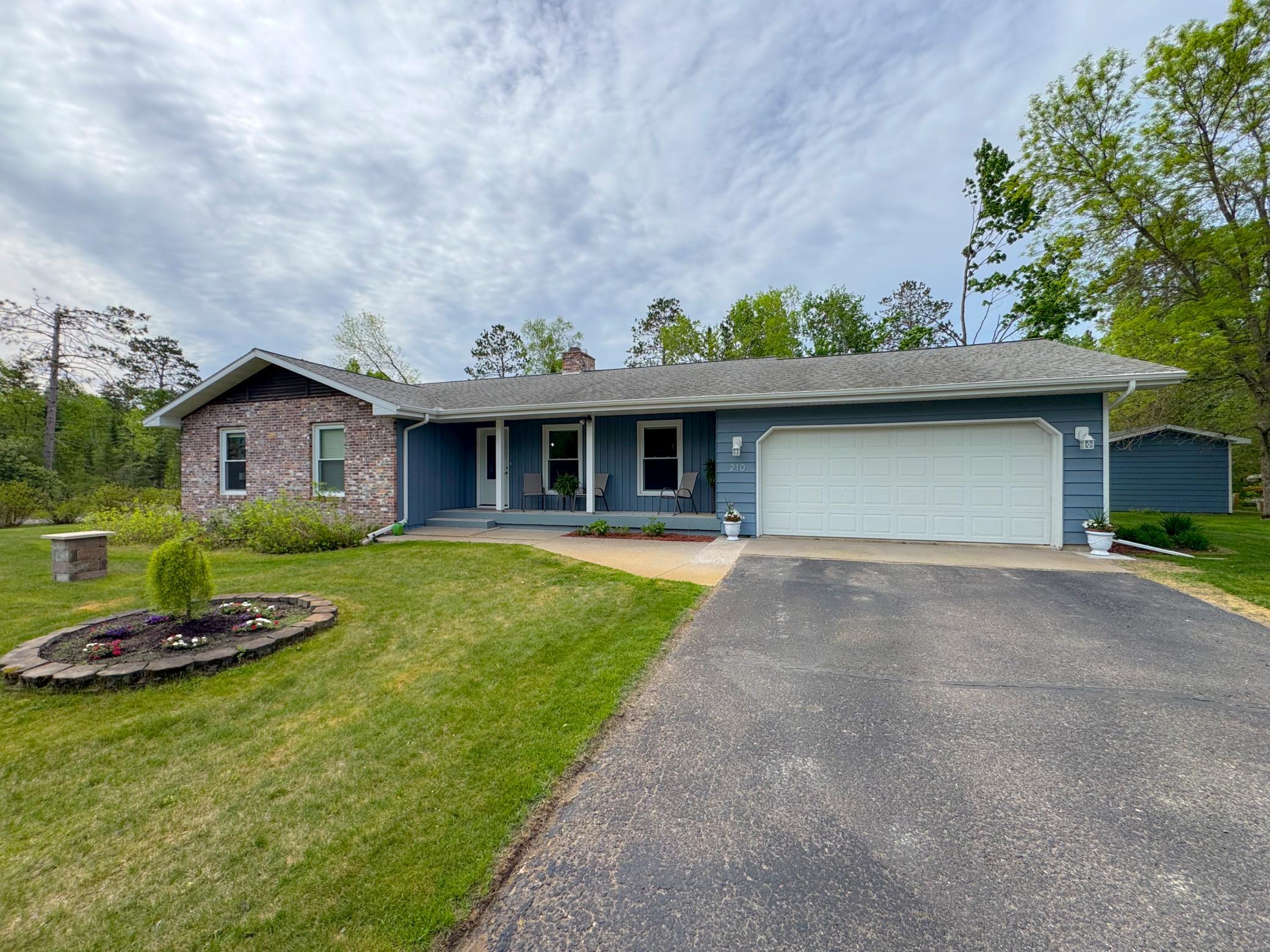 Residential 7084011
