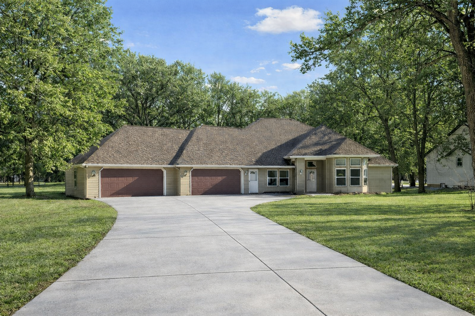 Residential 7084026