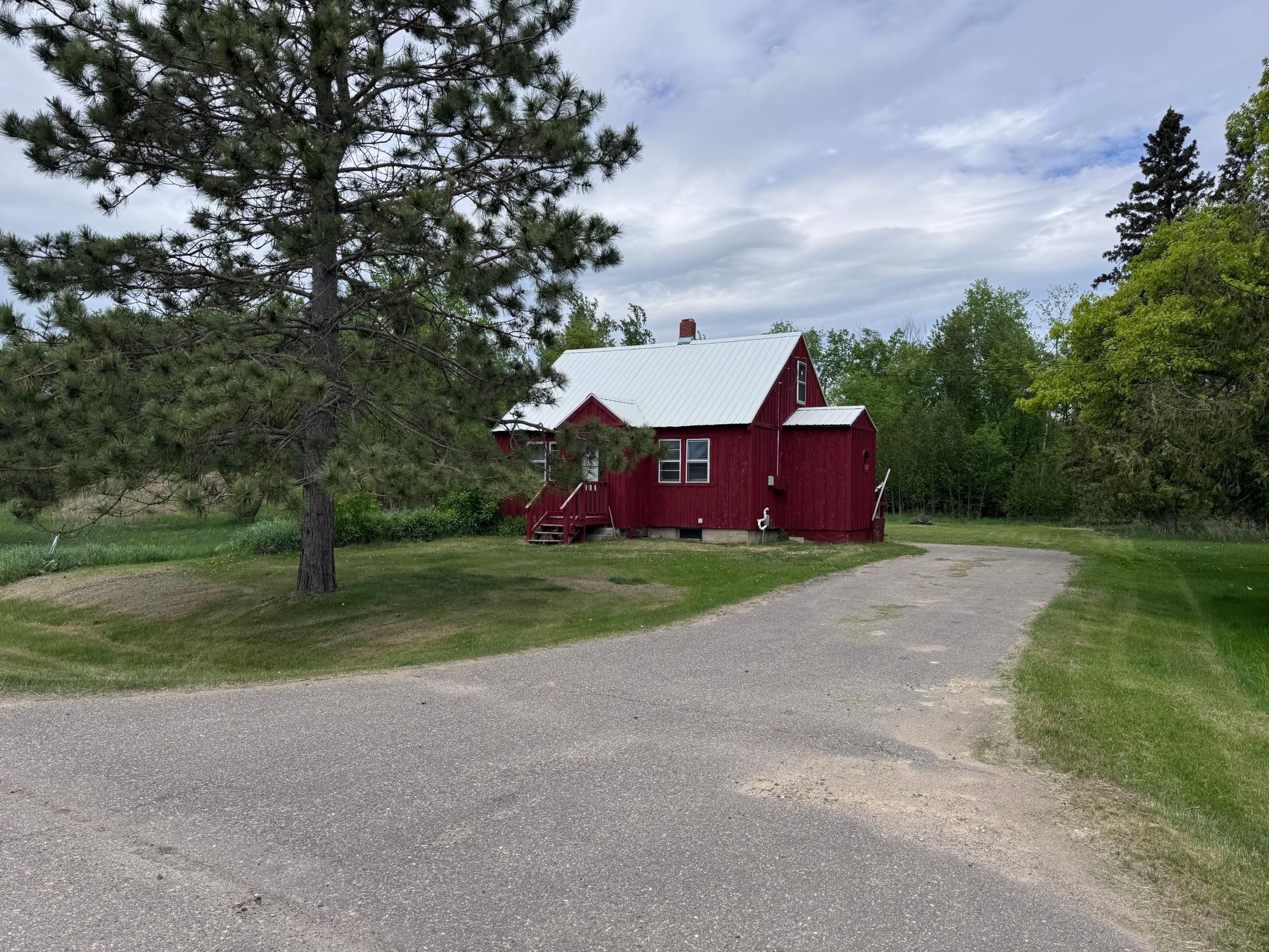 Residential 7084046