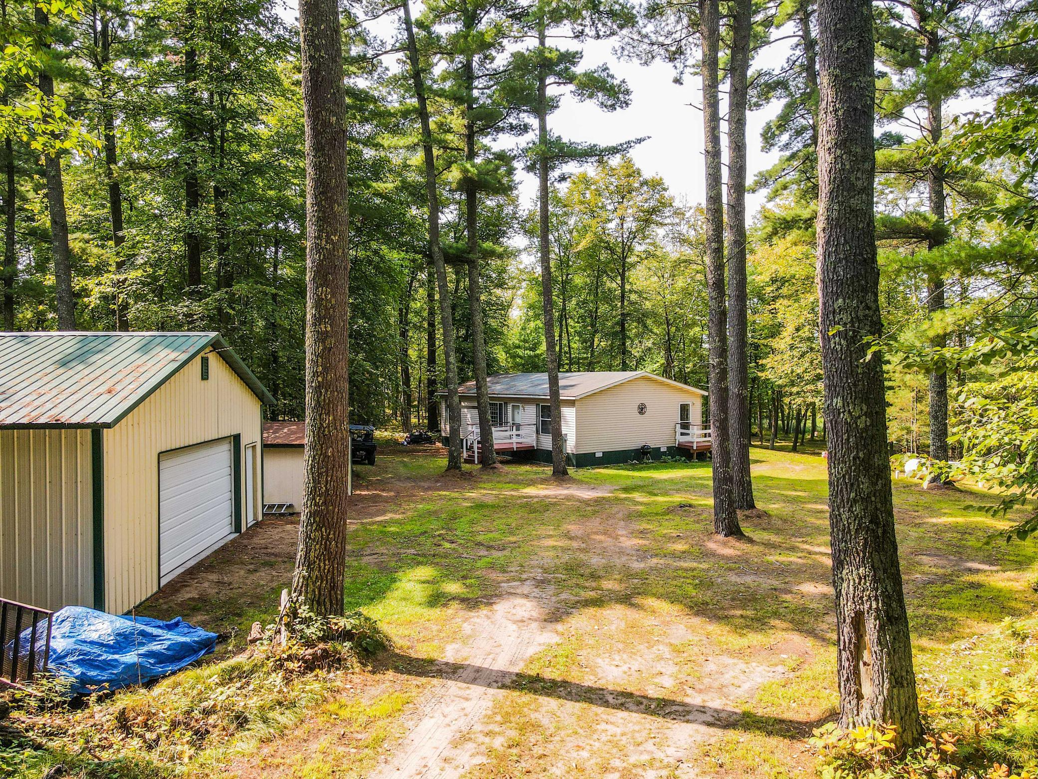 Lakehome 7085327
